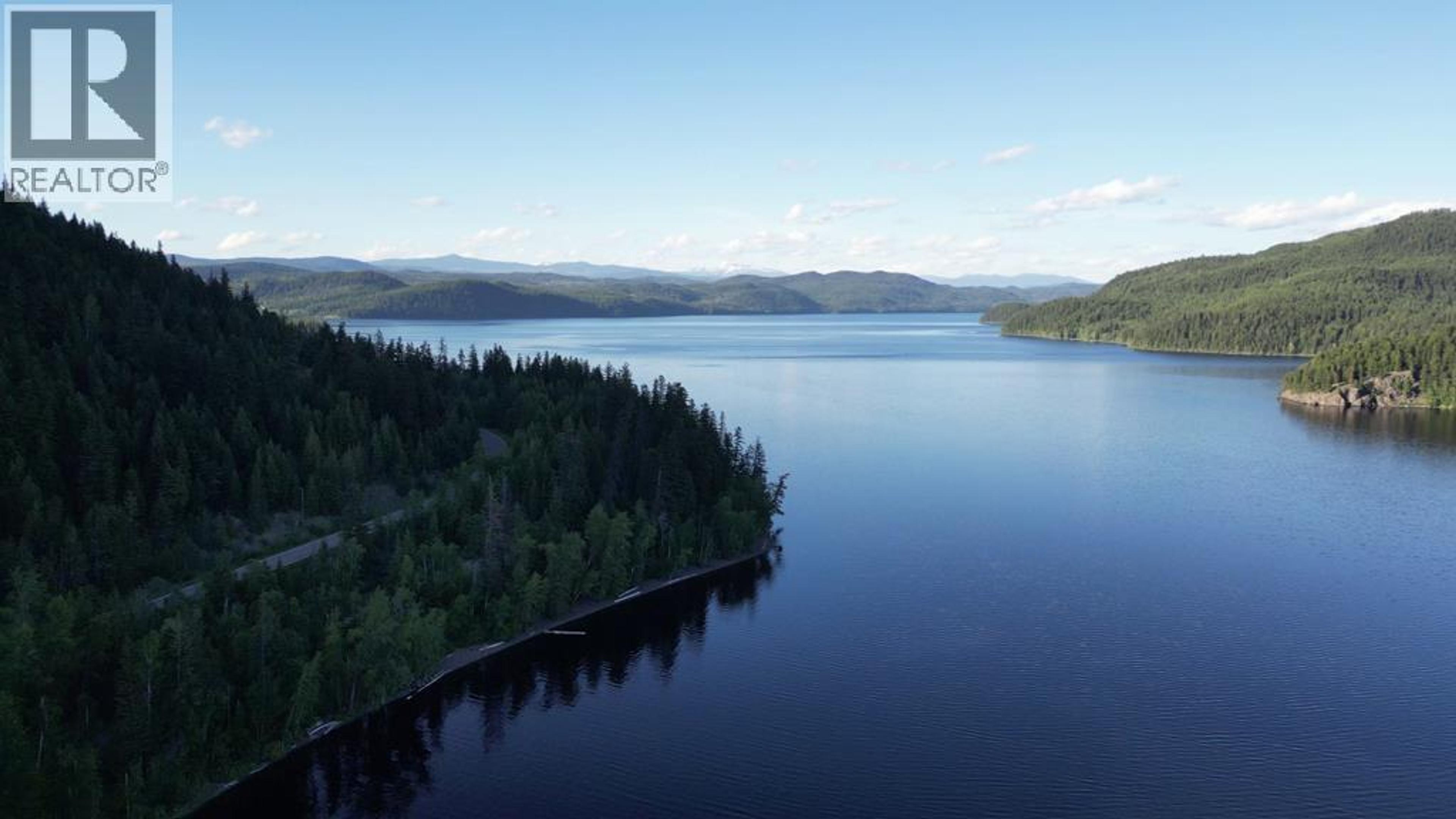 3963 CANIMVIEW DRIVE - 40