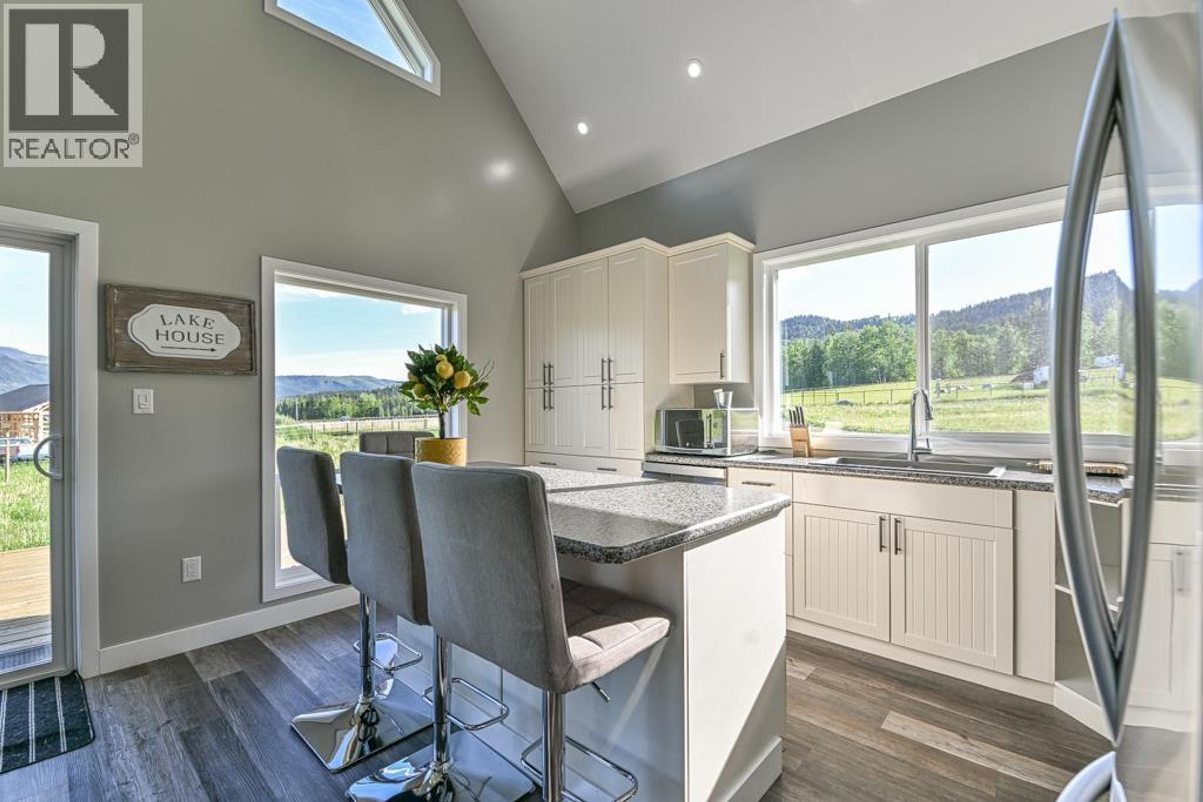 3963 CANIMVIEW DRIVE - 23