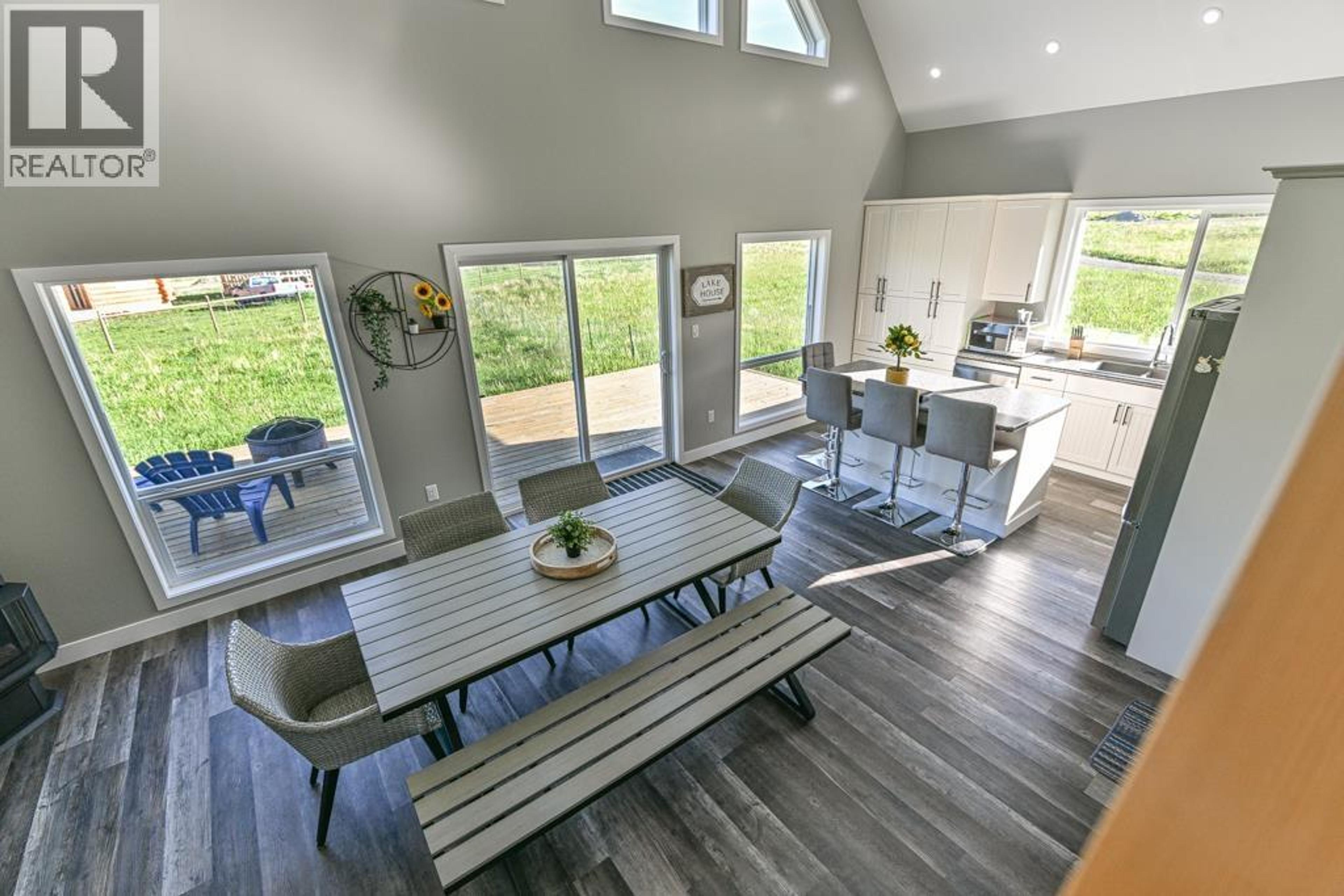 3963 CANIMVIEW DRIVE - 35