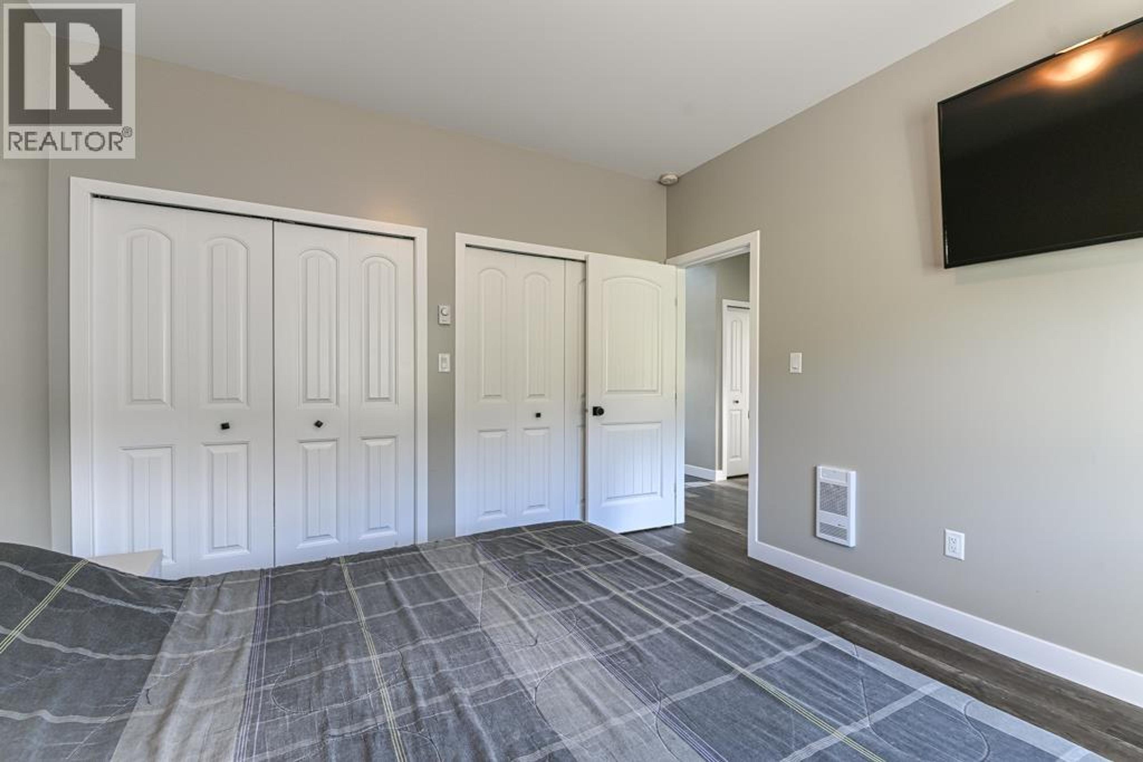 3963 CANIMVIEW DRIVE - 33