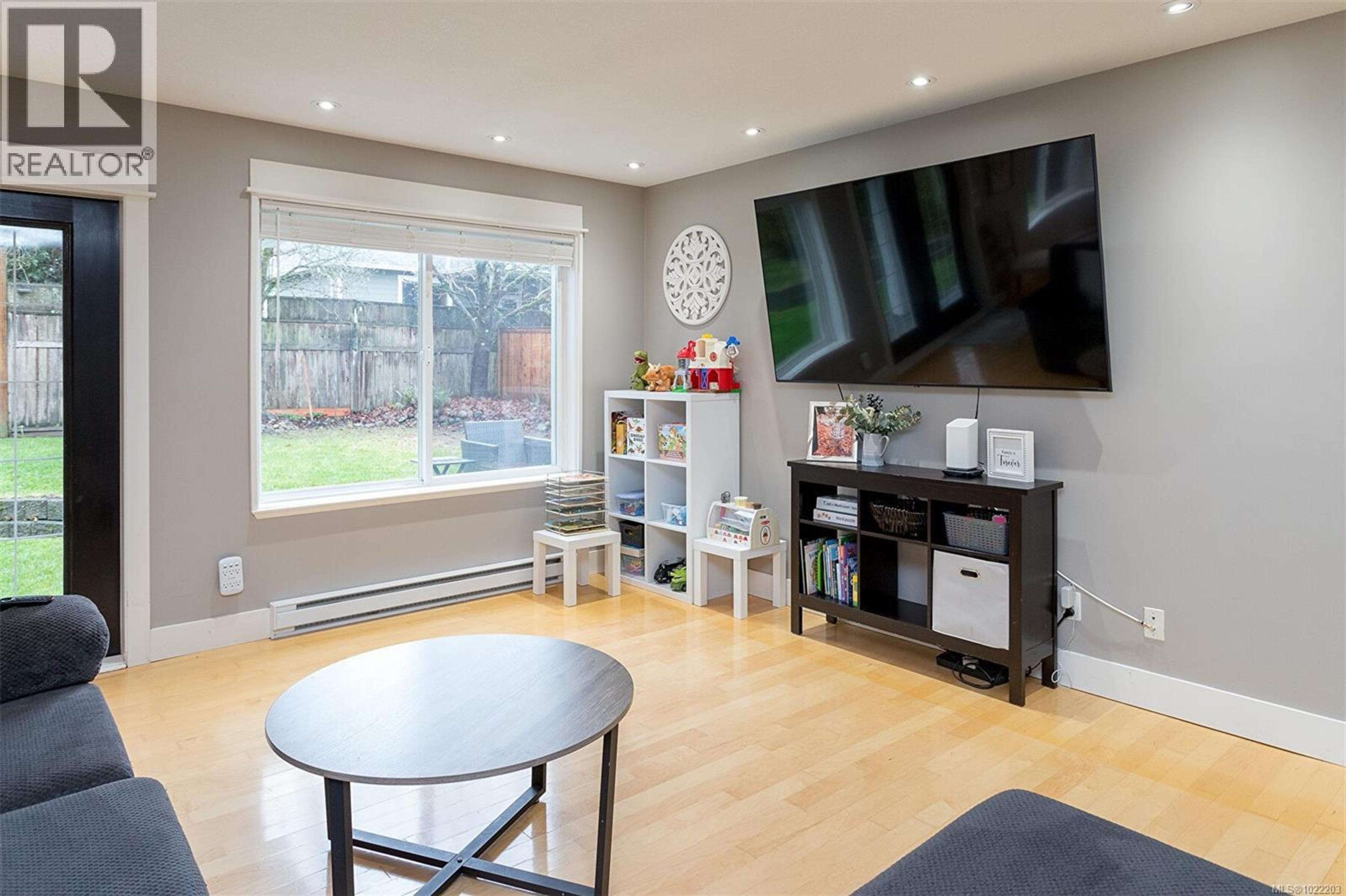 3649 HOLLAND AVE - 6