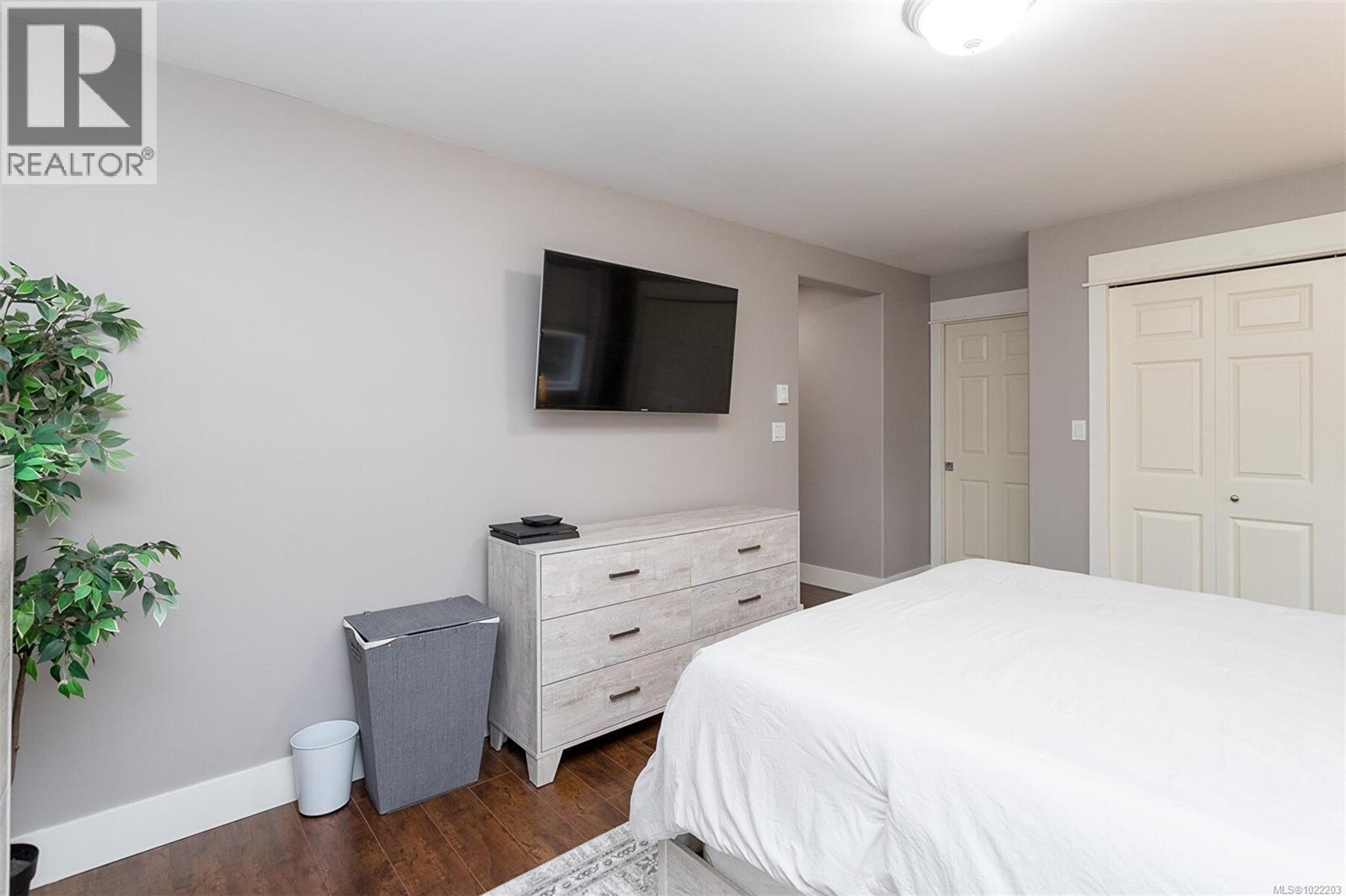 3649 HOLLAND AVE - 20