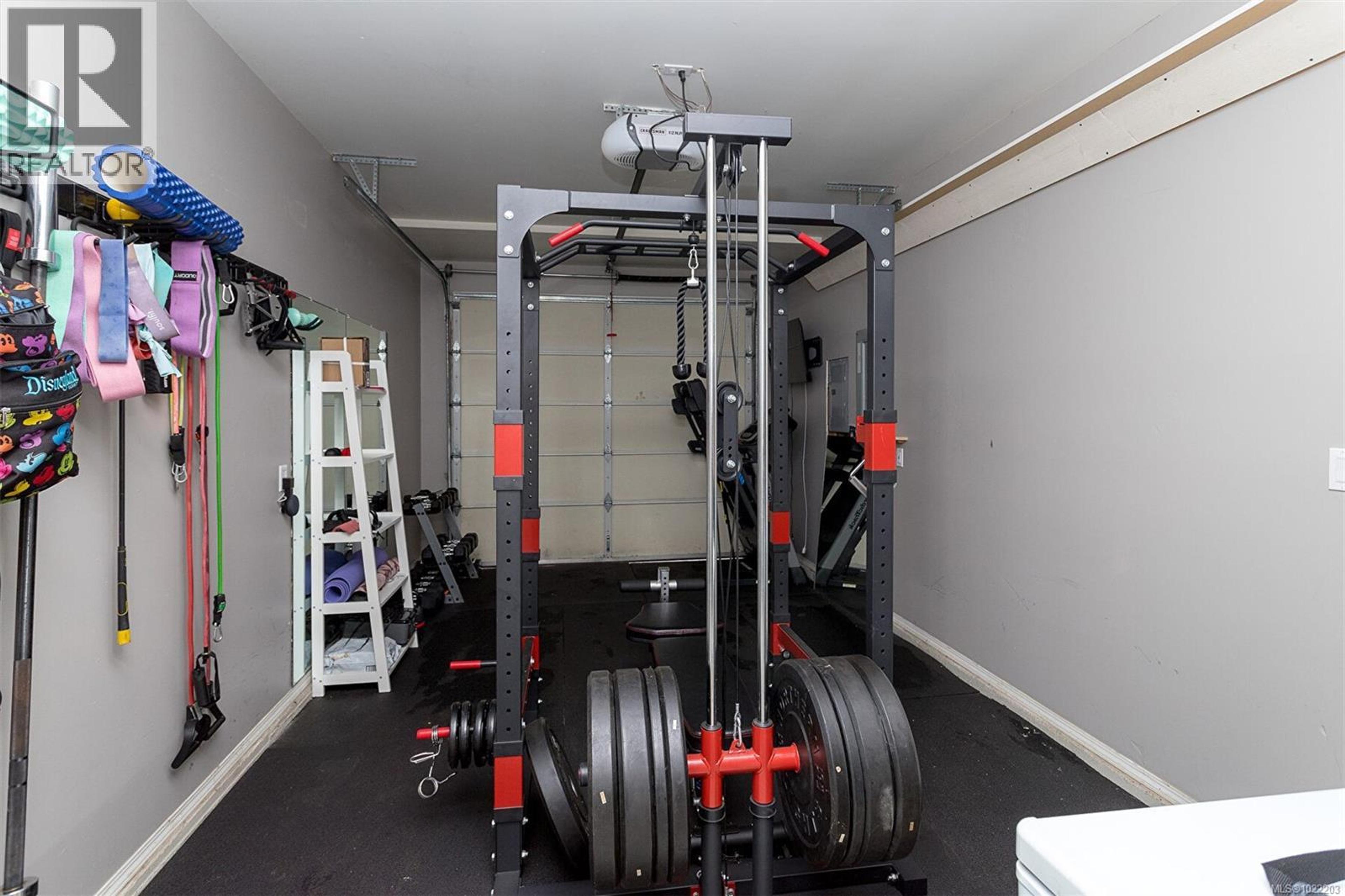 3649 HOLLAND AVE - 29