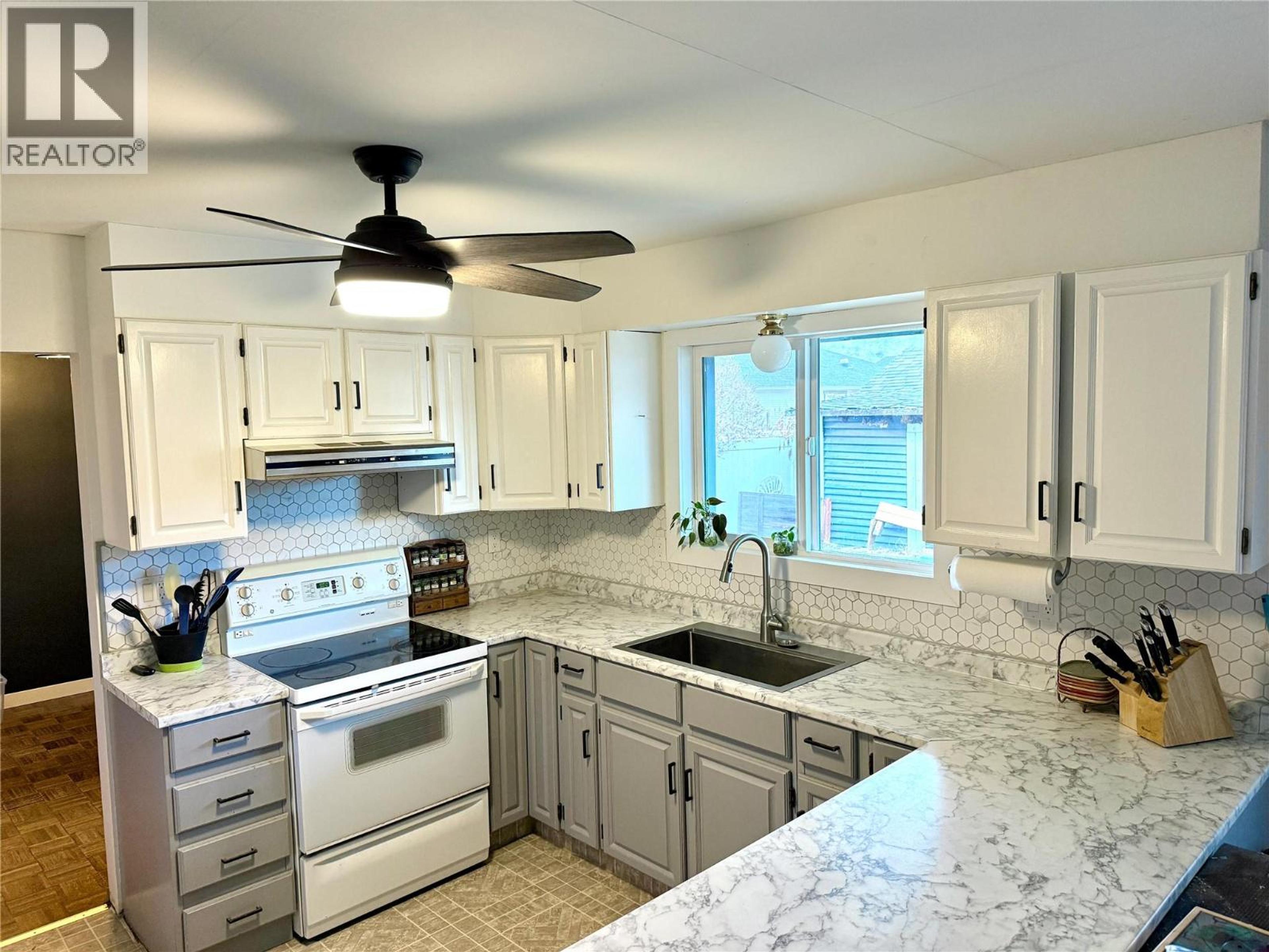 226 BROOKE DRIVE - Image 2