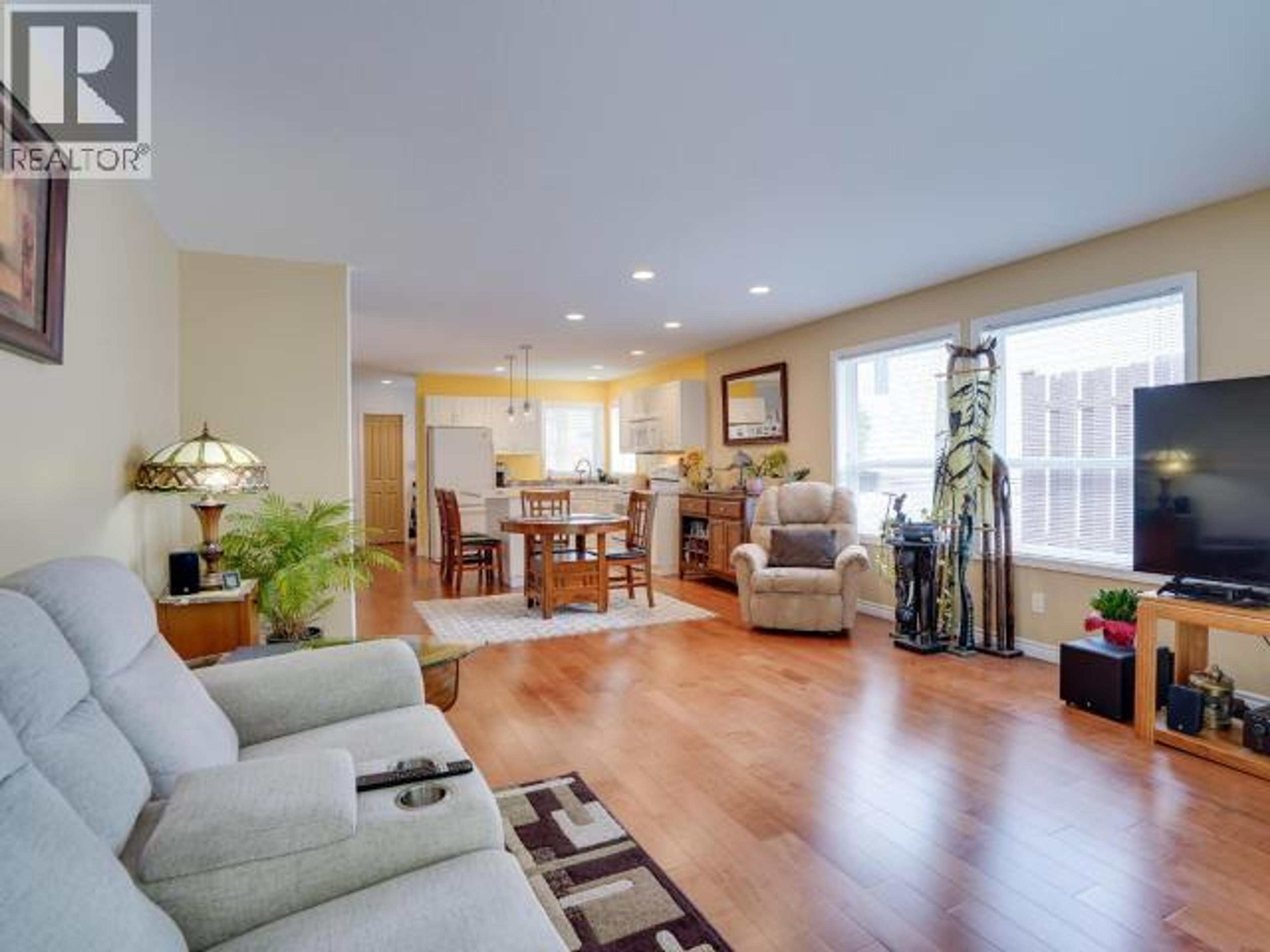 #24 4415 MANSON AVE - 15