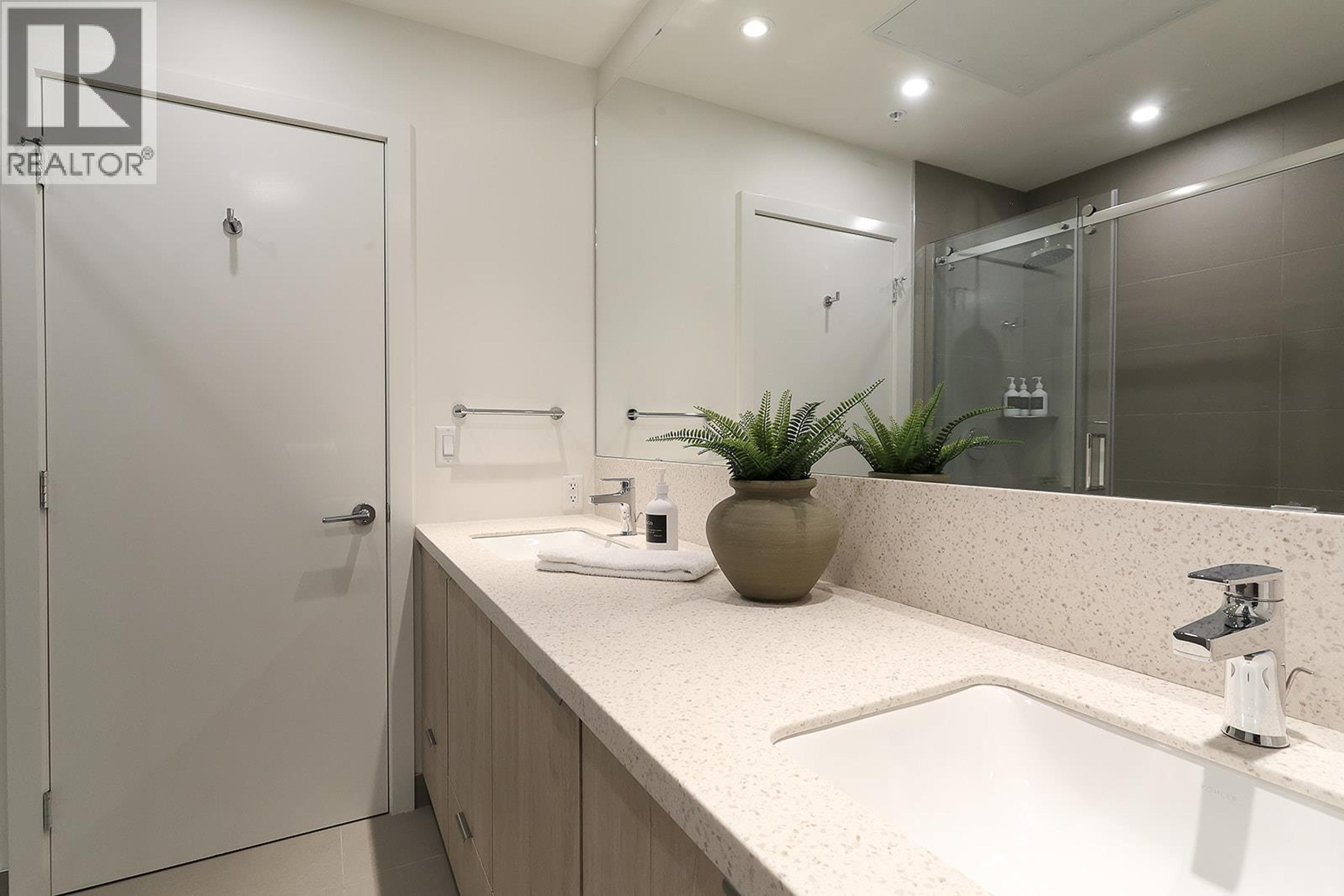 #111 4280 RED MOUNTAIN ROAD - 17