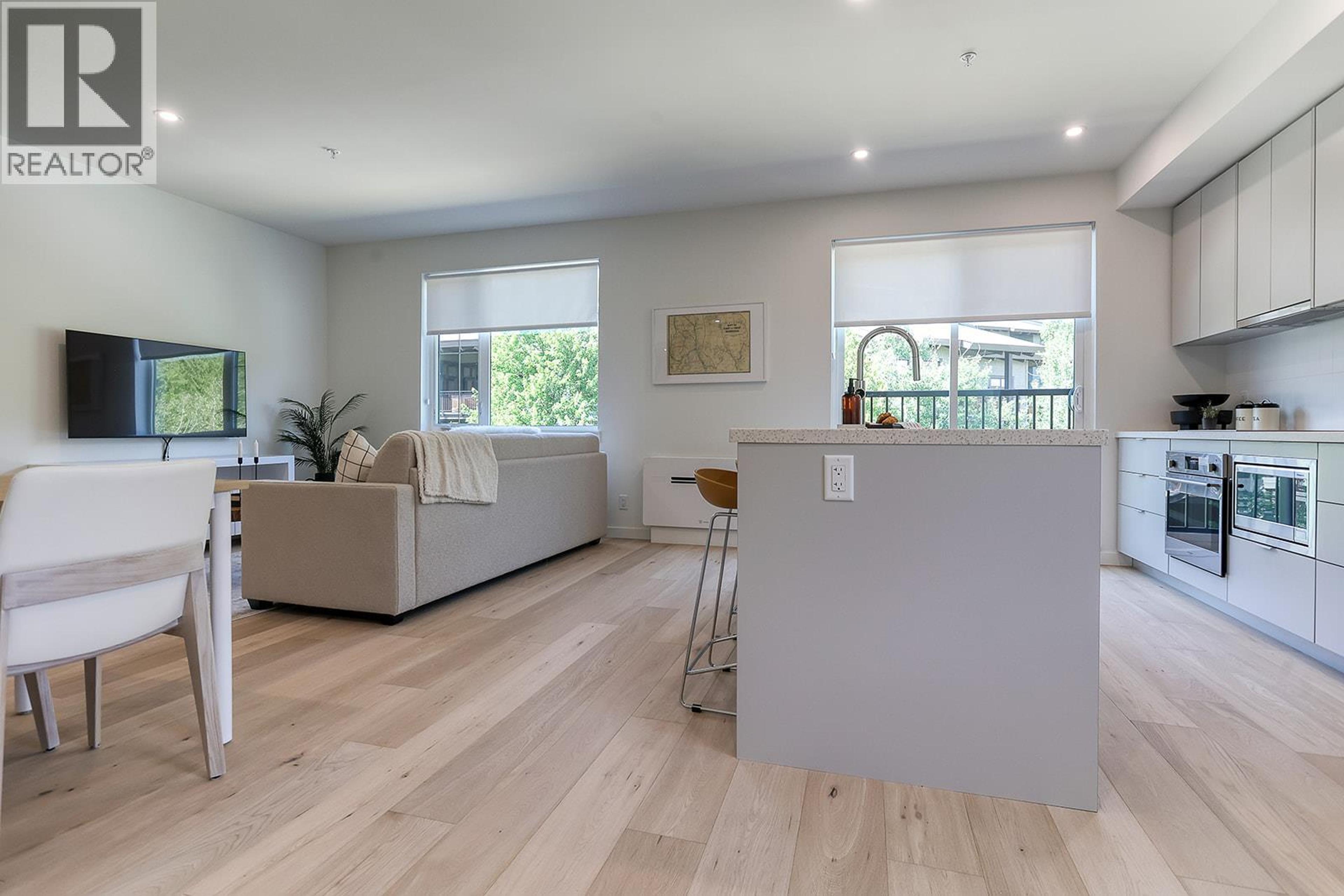 #111 4280 RED MOUNTAIN ROAD - 14