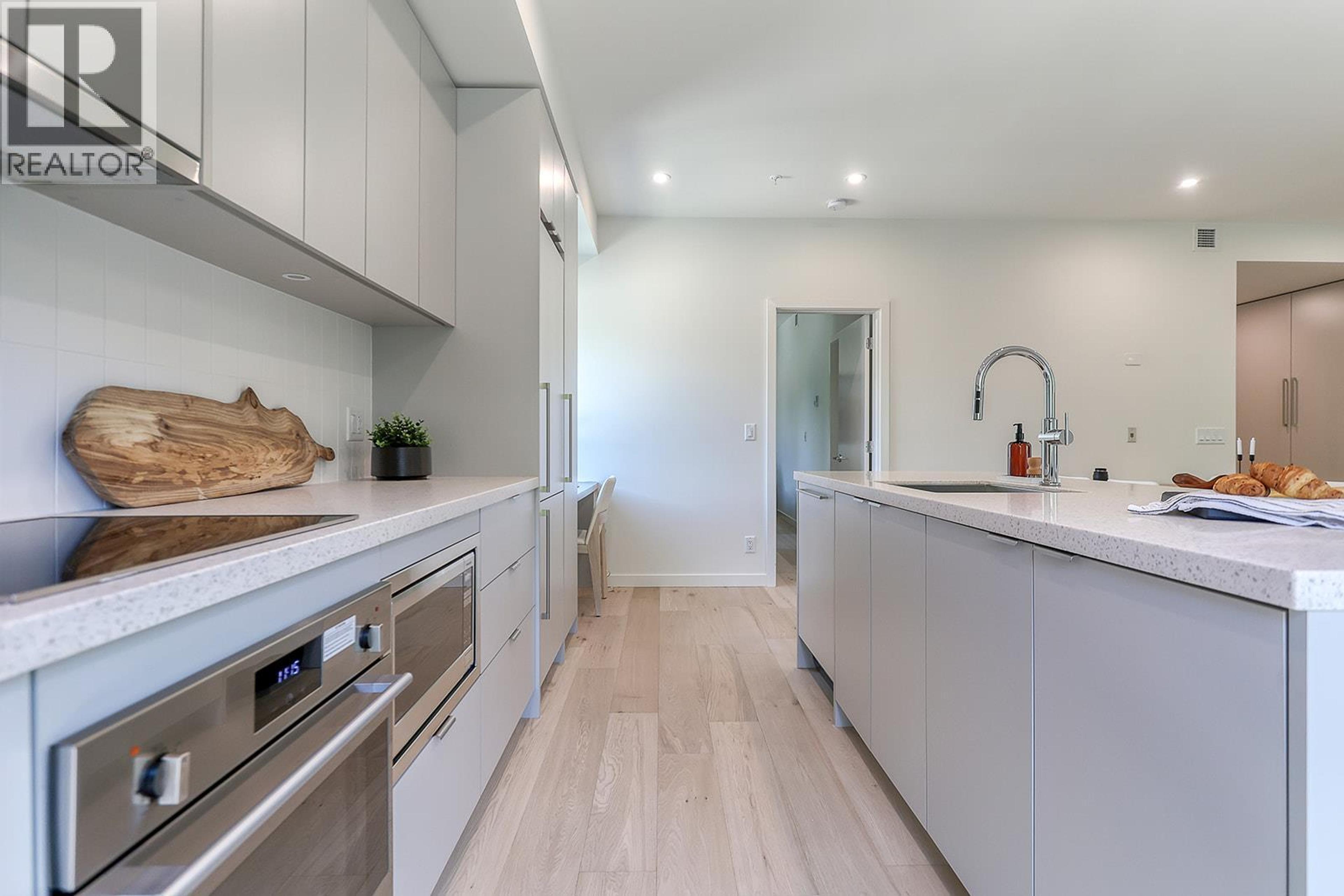 #111 4280 RED MOUNTAIN ROAD - 10