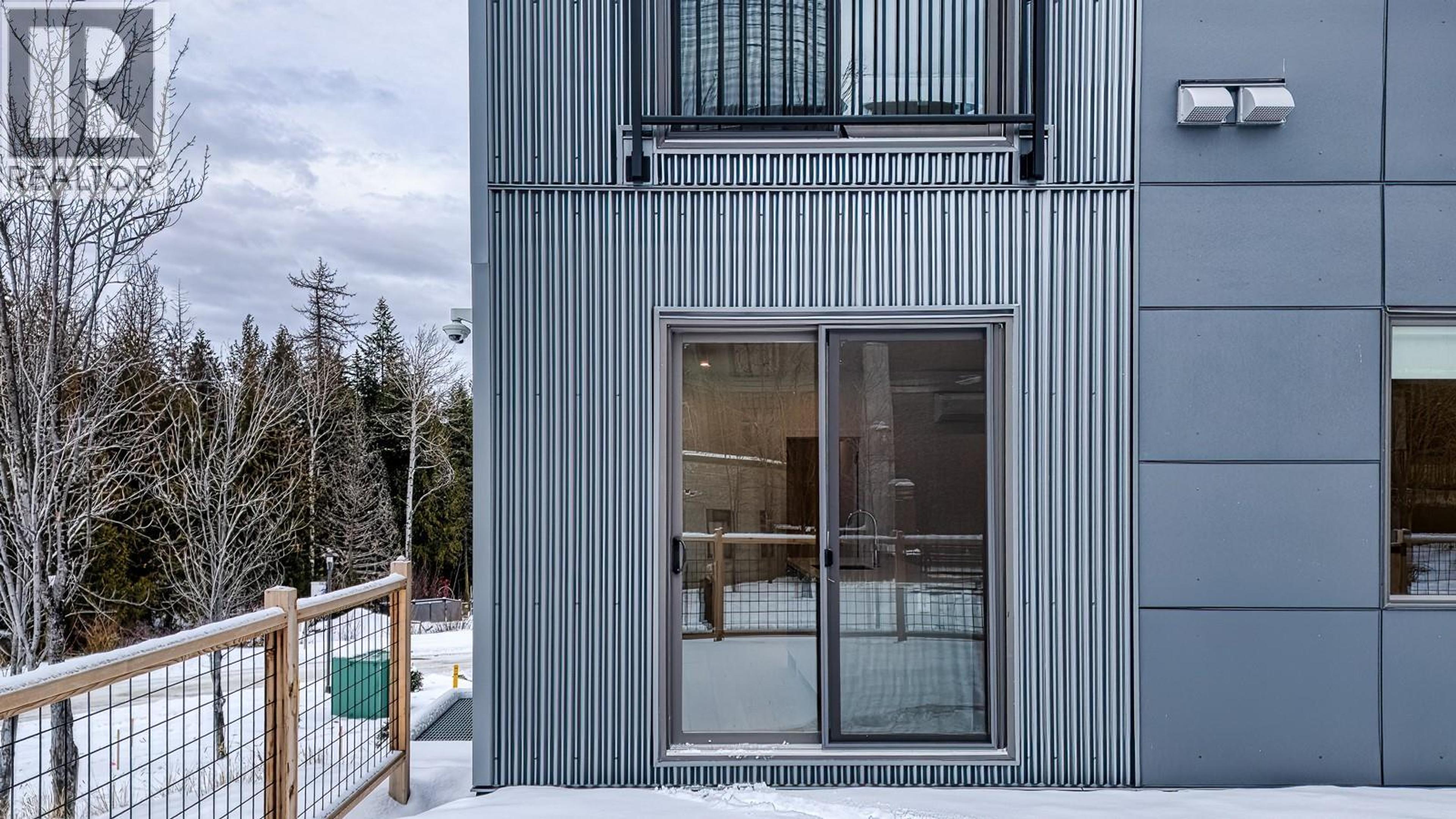 #111 4280 RED MOUNTAIN ROAD - 32