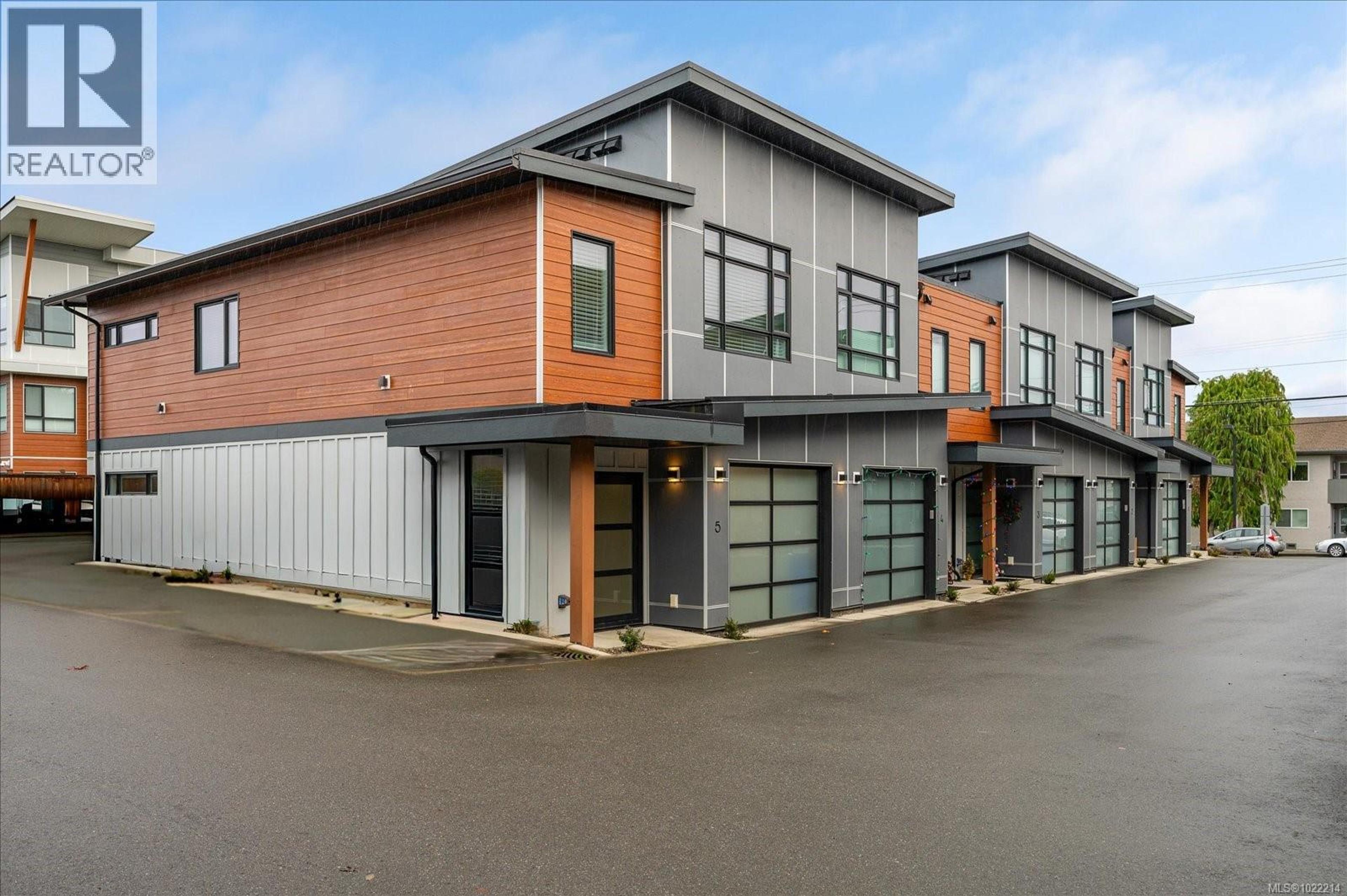 #5 119 MOILLIET ST - 19