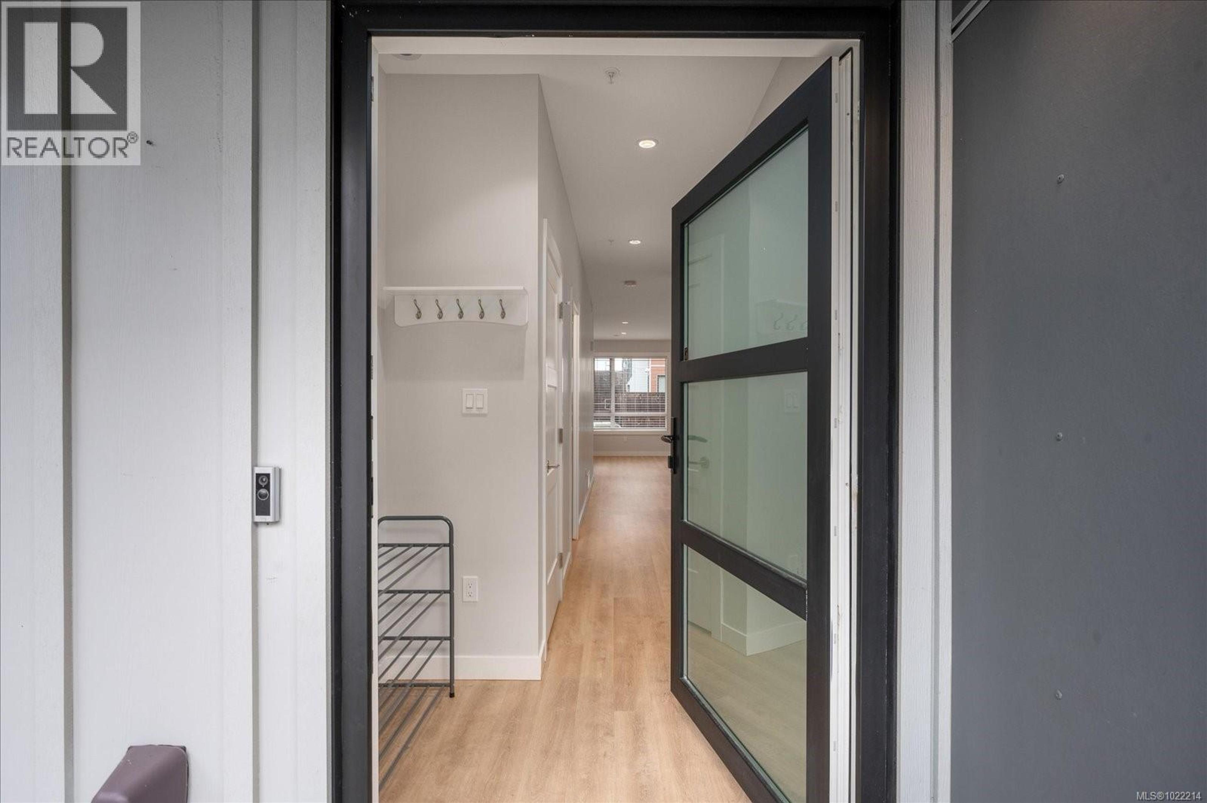 #5 119 MOILLIET ST - 21