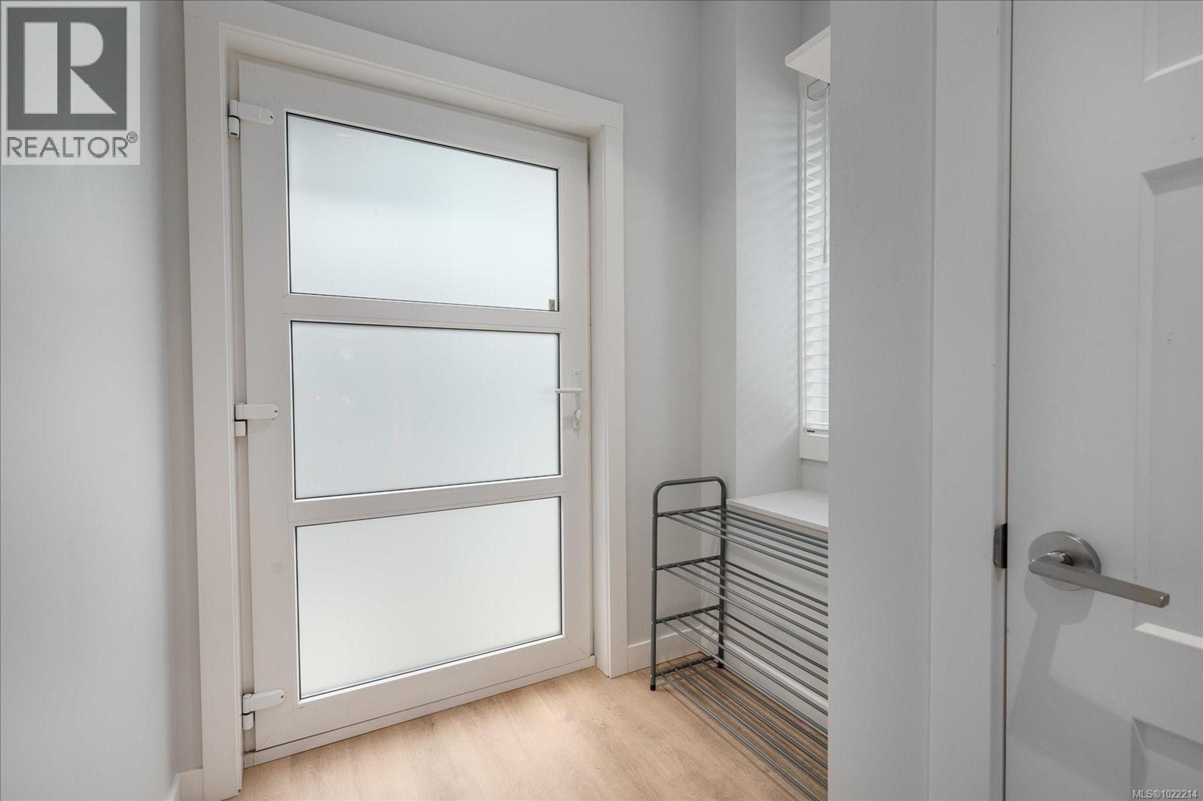 #5 119 MOILLIET ST - 22