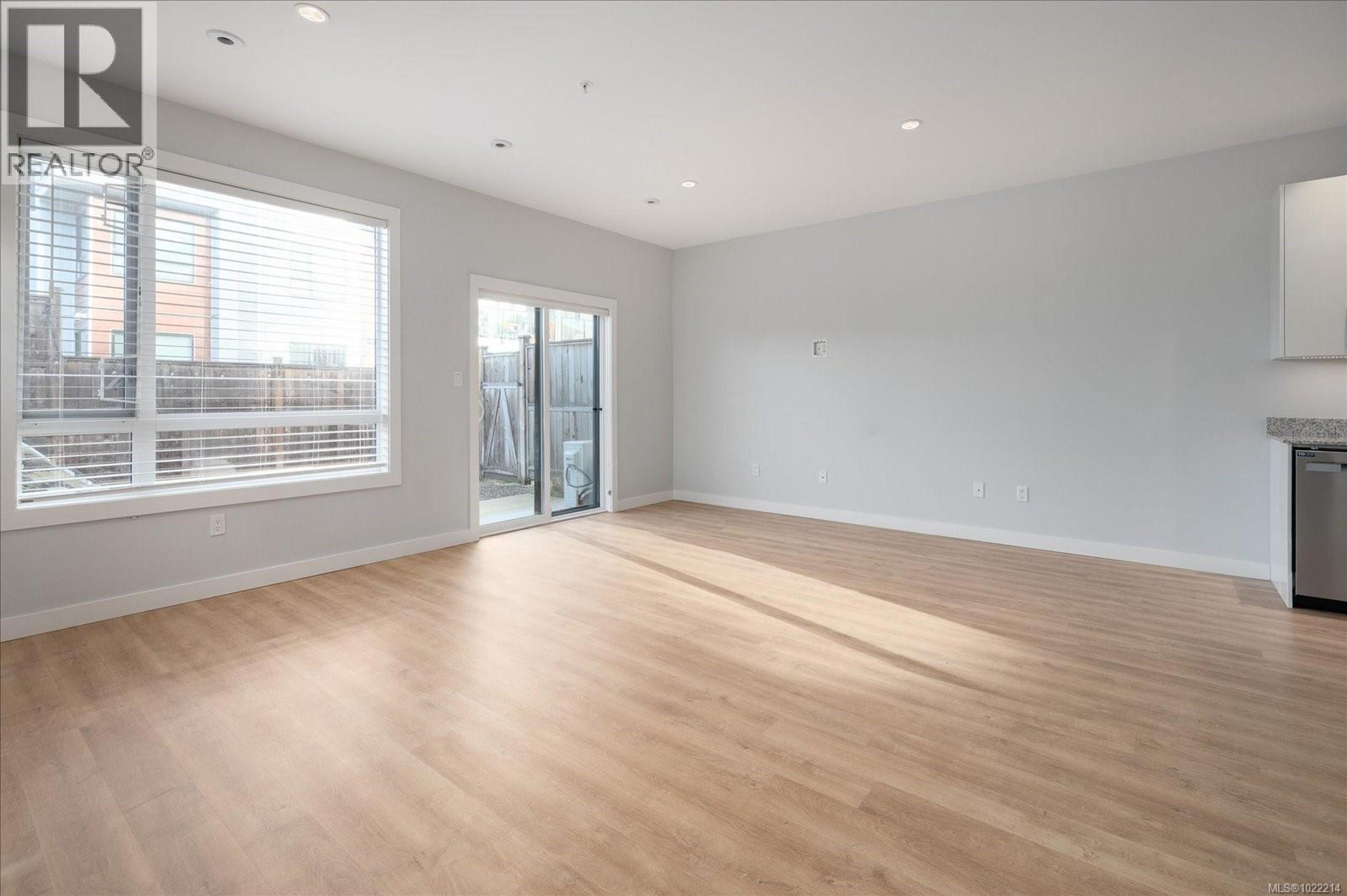 #5 119 MOILLIET ST - 30