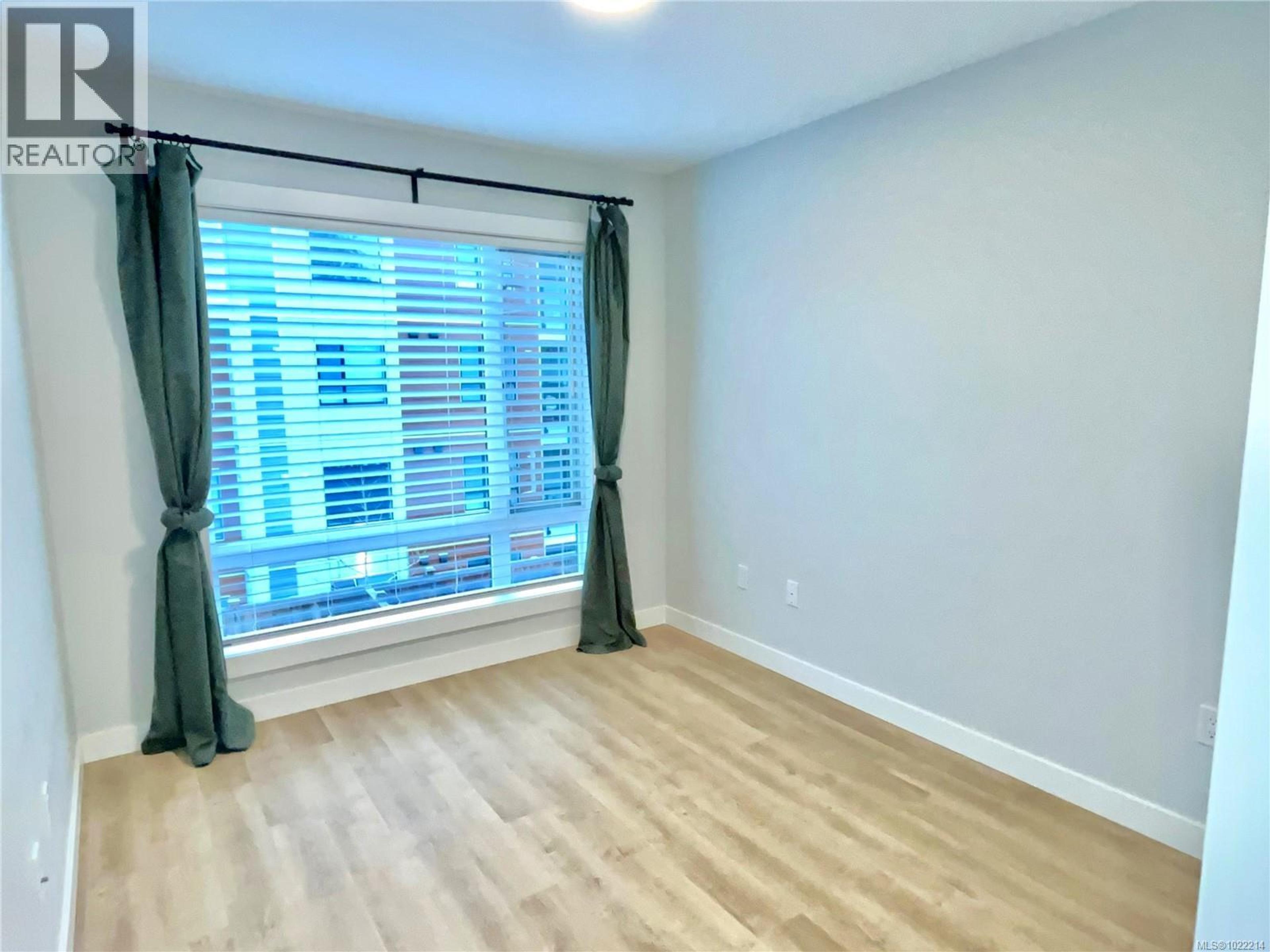 #5 119 MOILLIET ST - 12