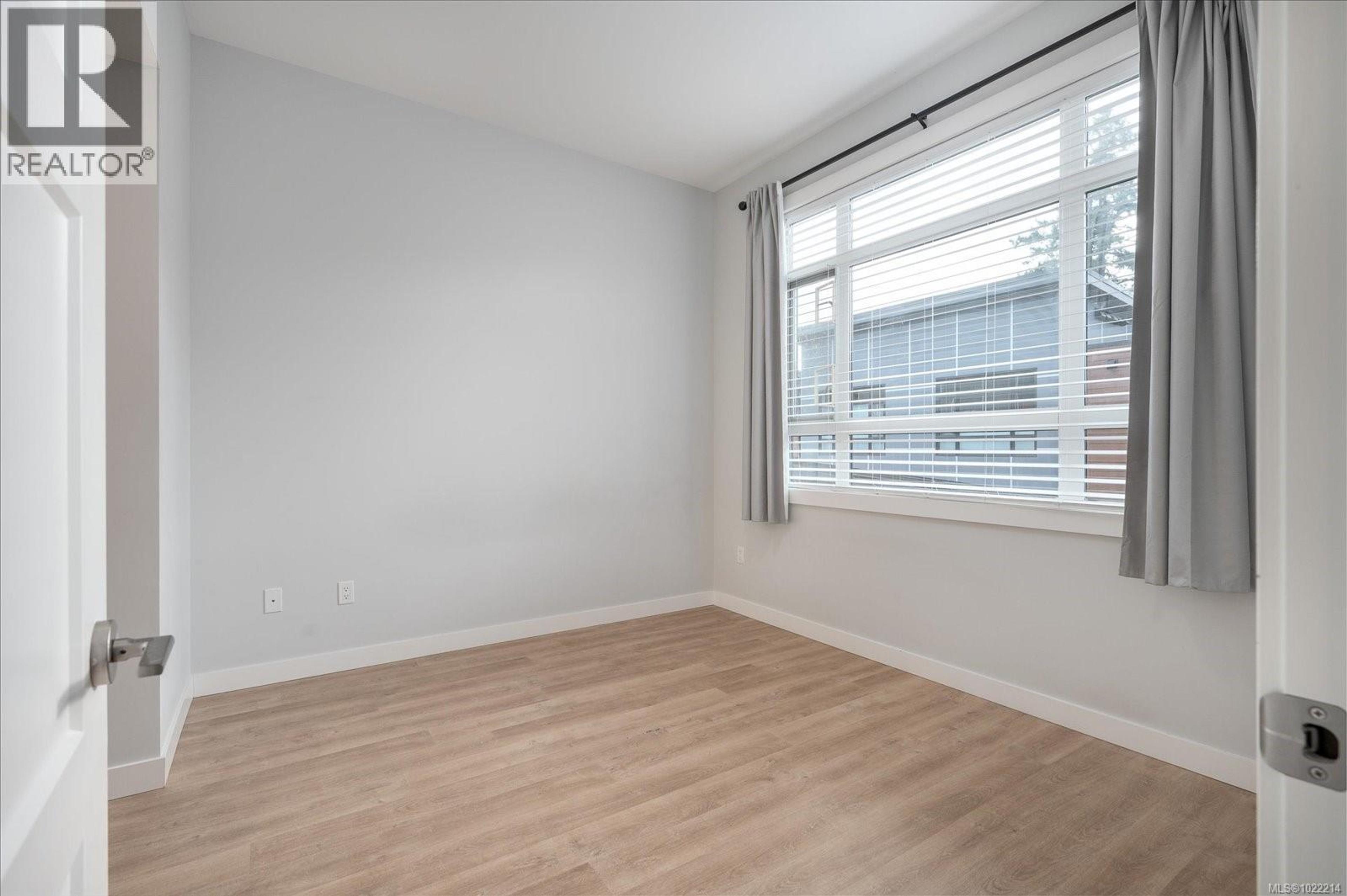 #5 119 MOILLIET ST - 7