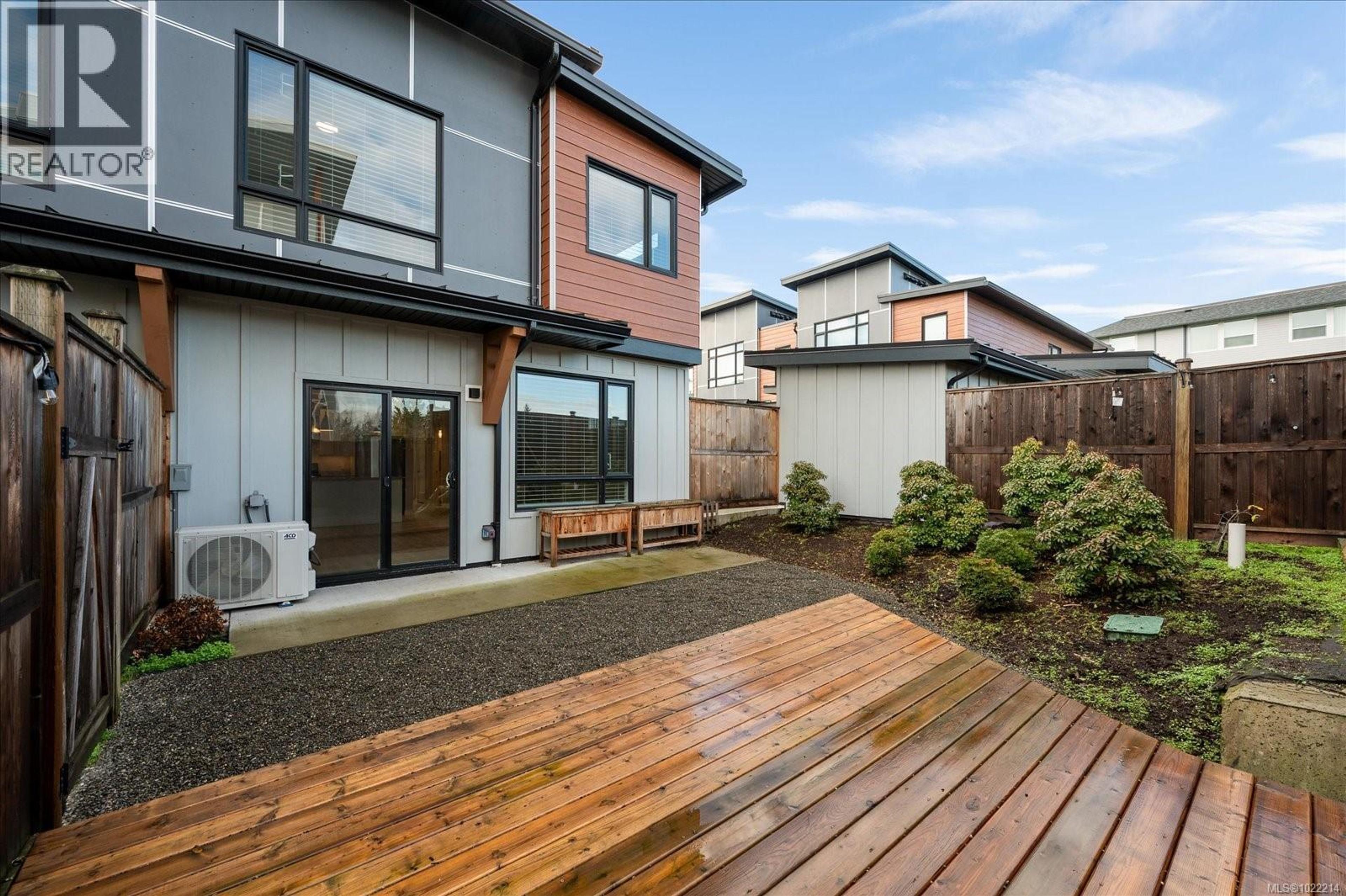 #5 119 MOILLIET ST - 36