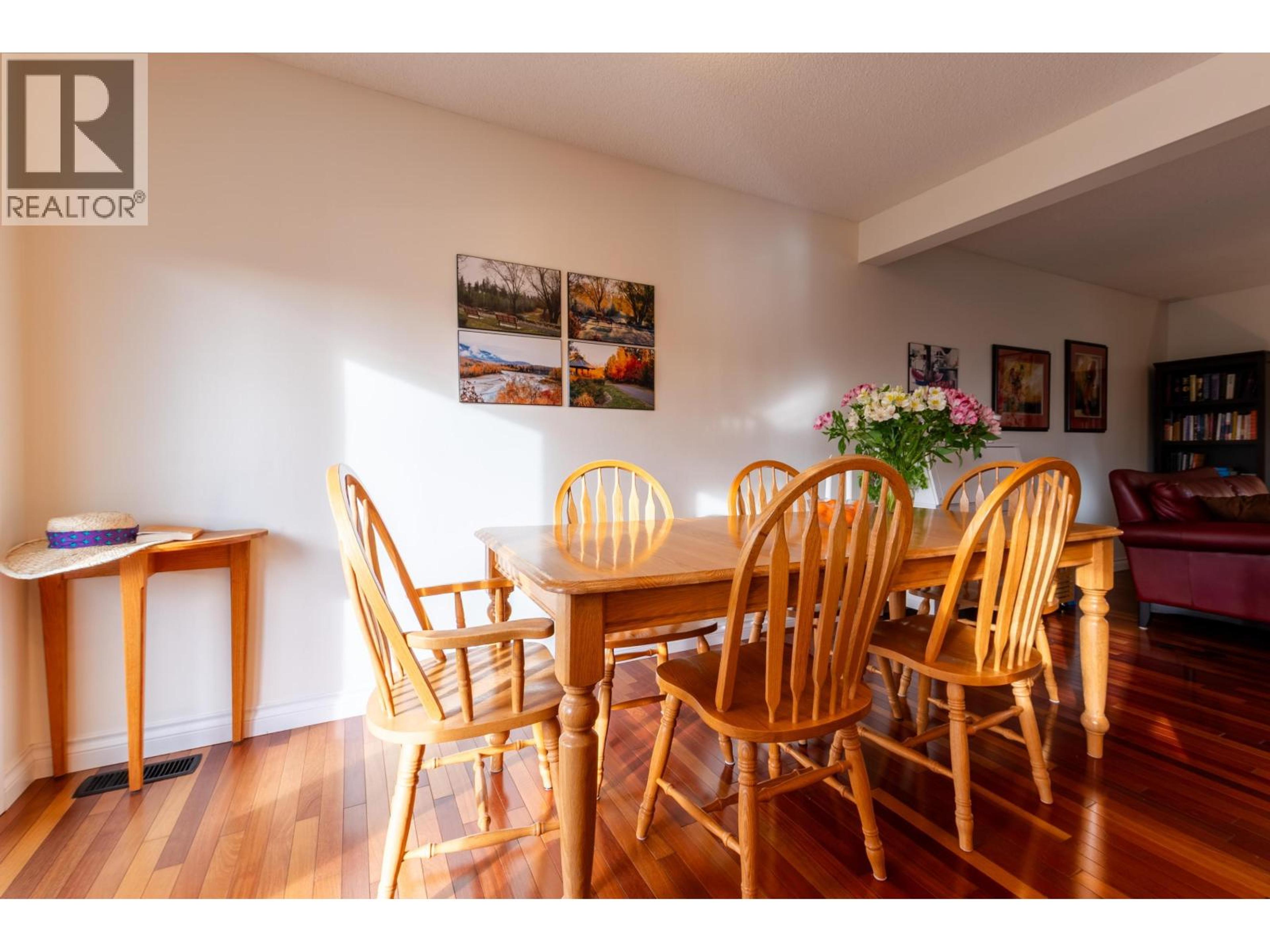 1081 DAVIE AVENUE - 23