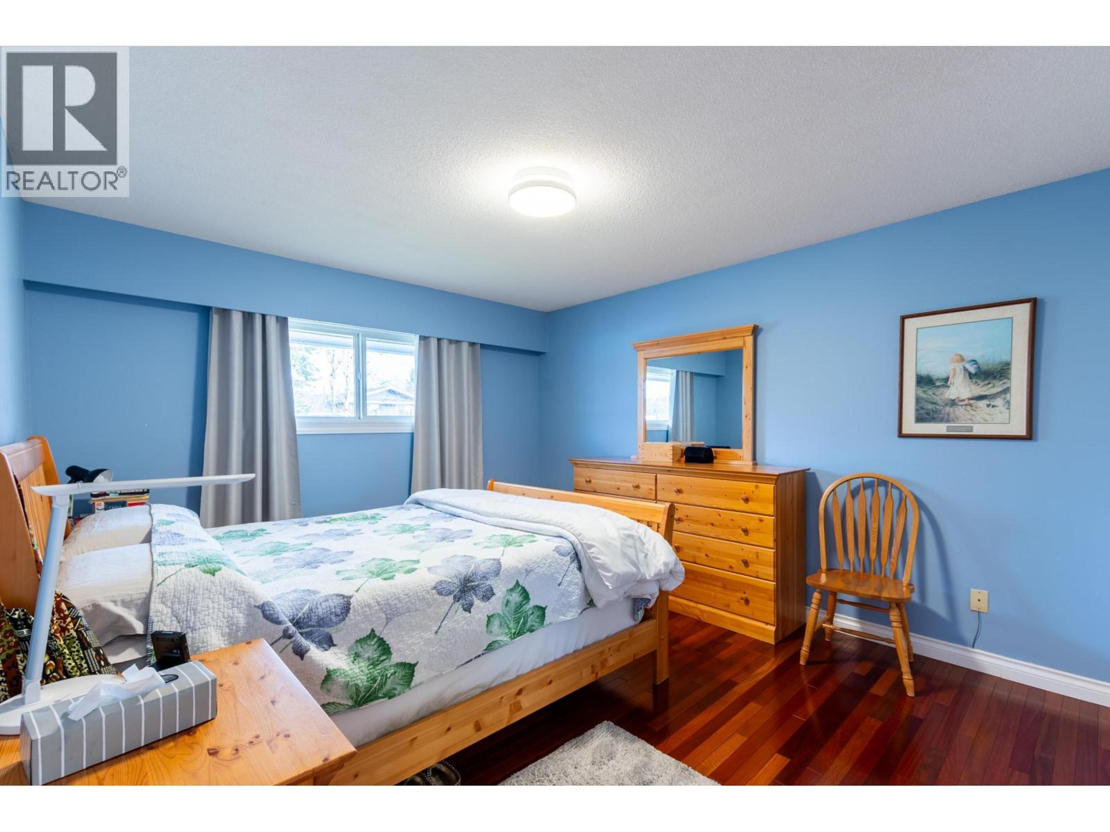 1081 DAVIE AVENUE - 25