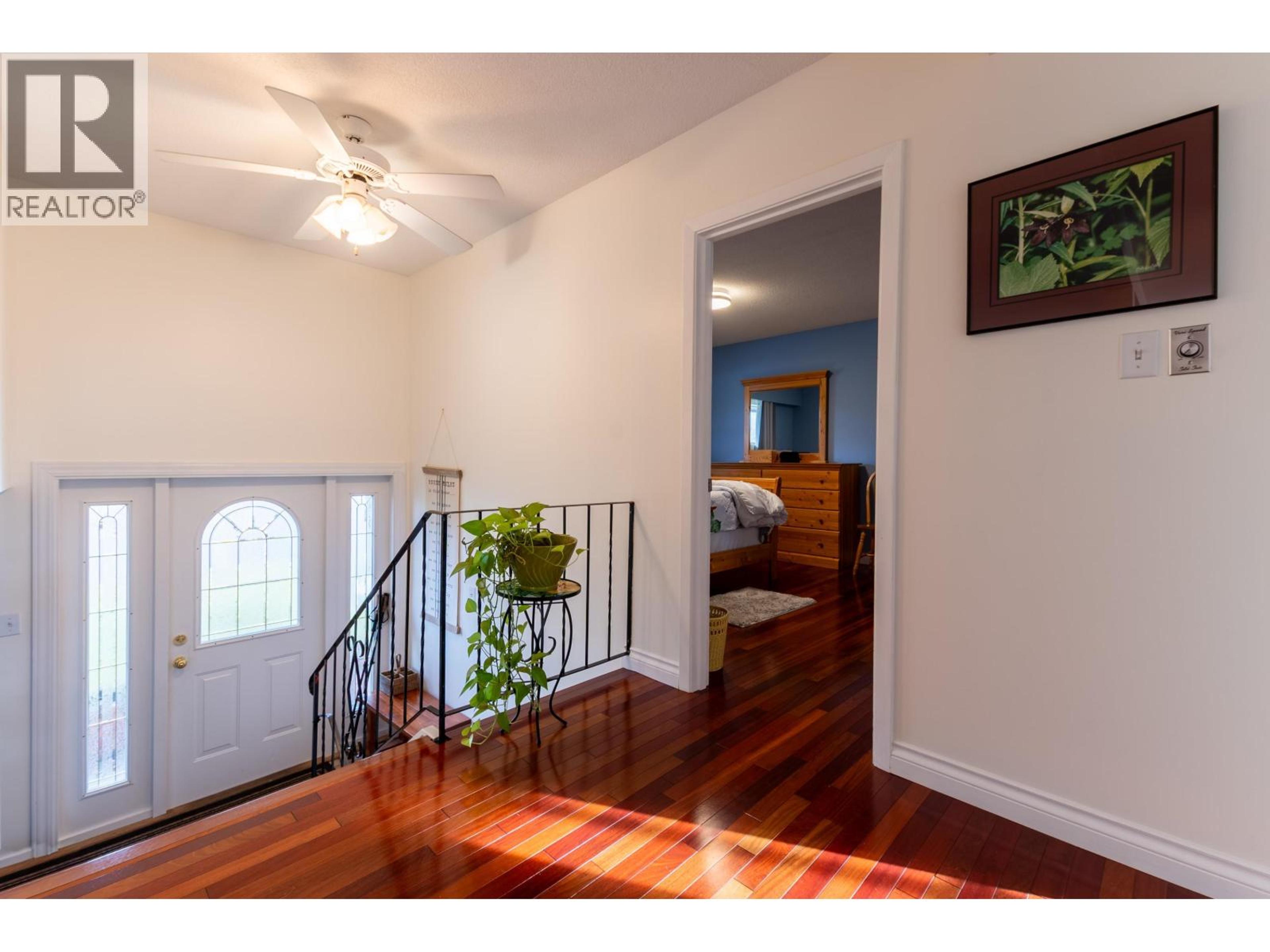 1081 DAVIE AVENUE - 29