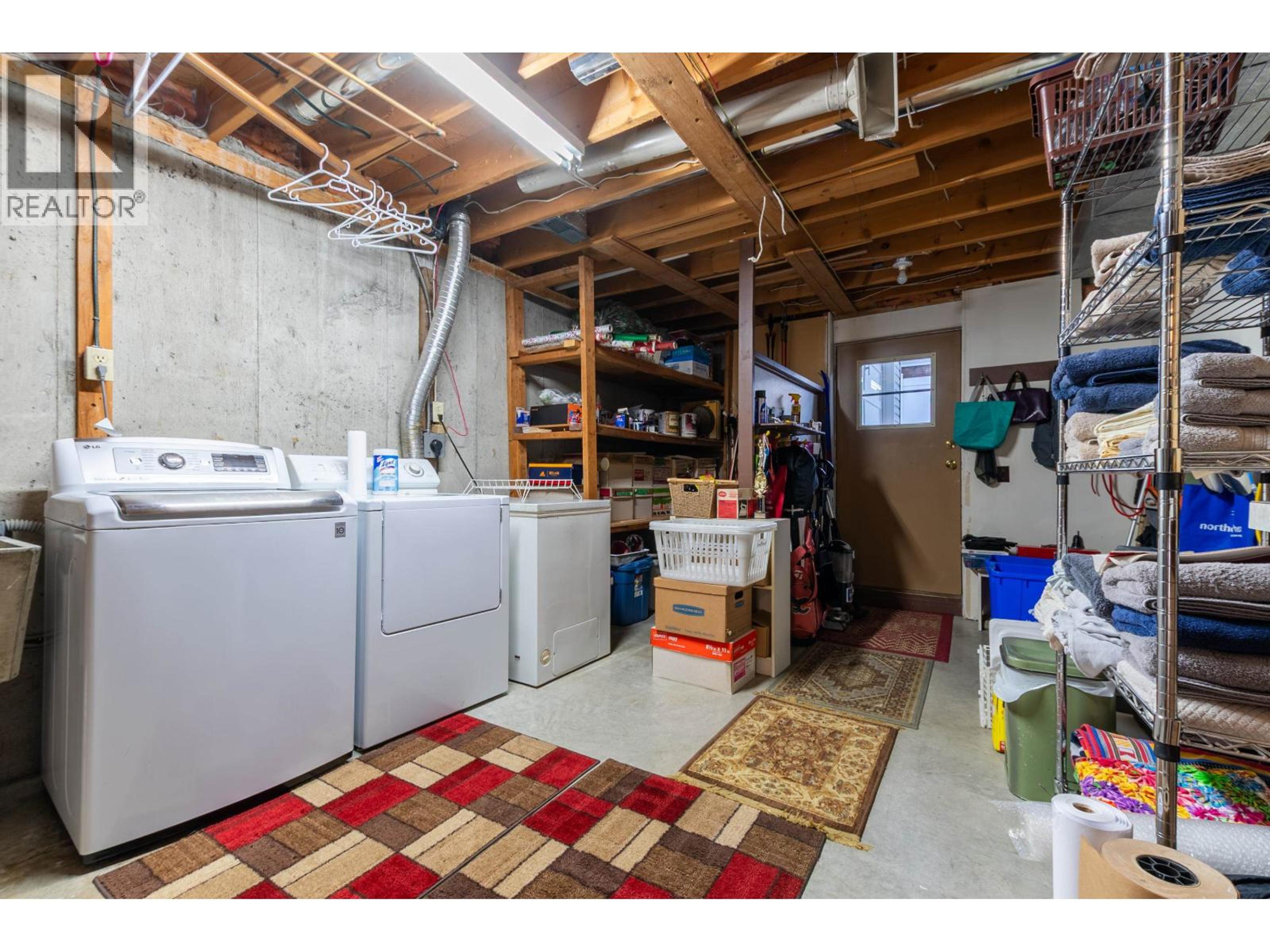 1081 DAVIE AVENUE - 37