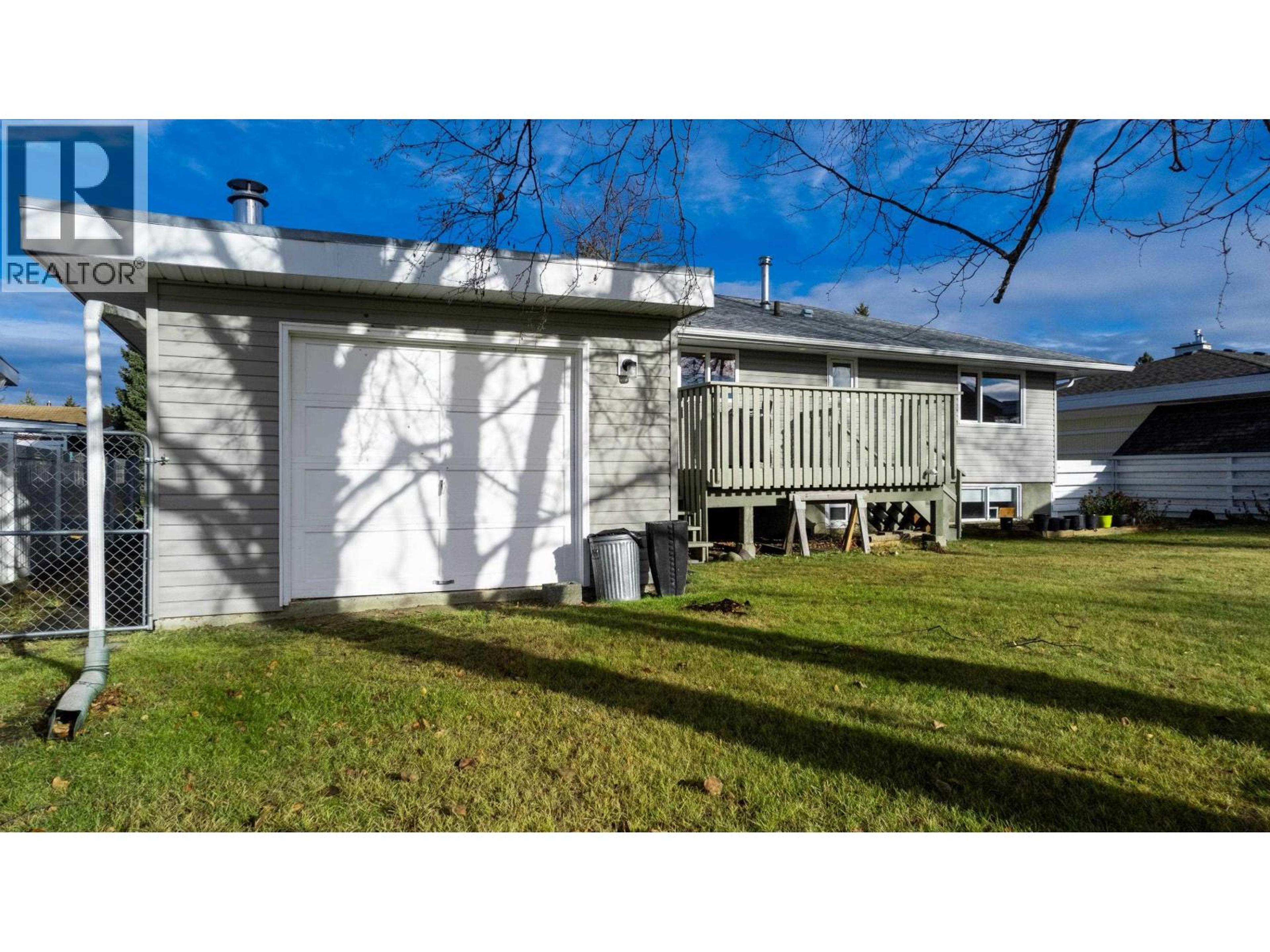 1081 DAVIE AVENUE - 6