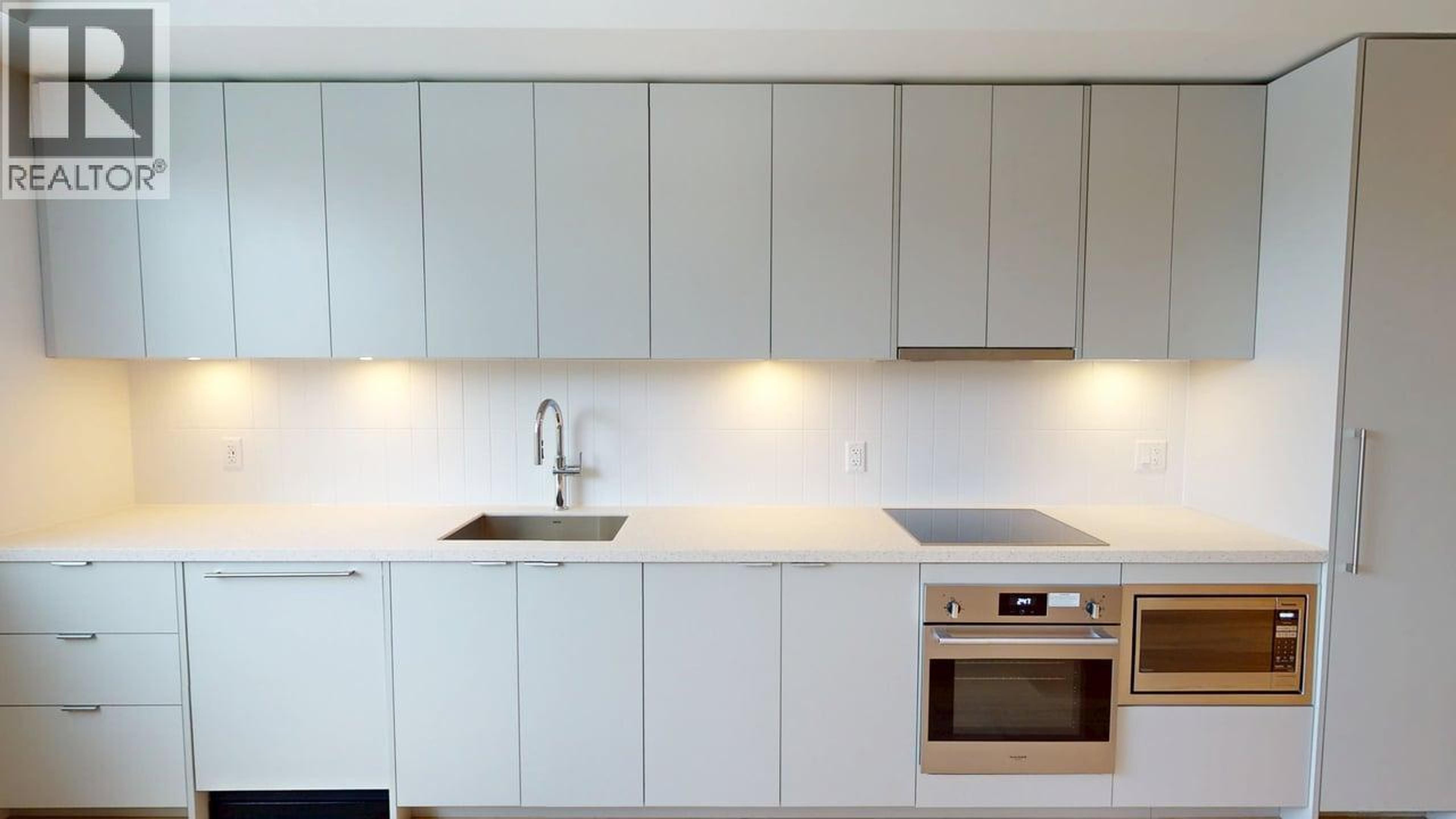 #318 4280 RED MOUNTAIN ROAD - 10