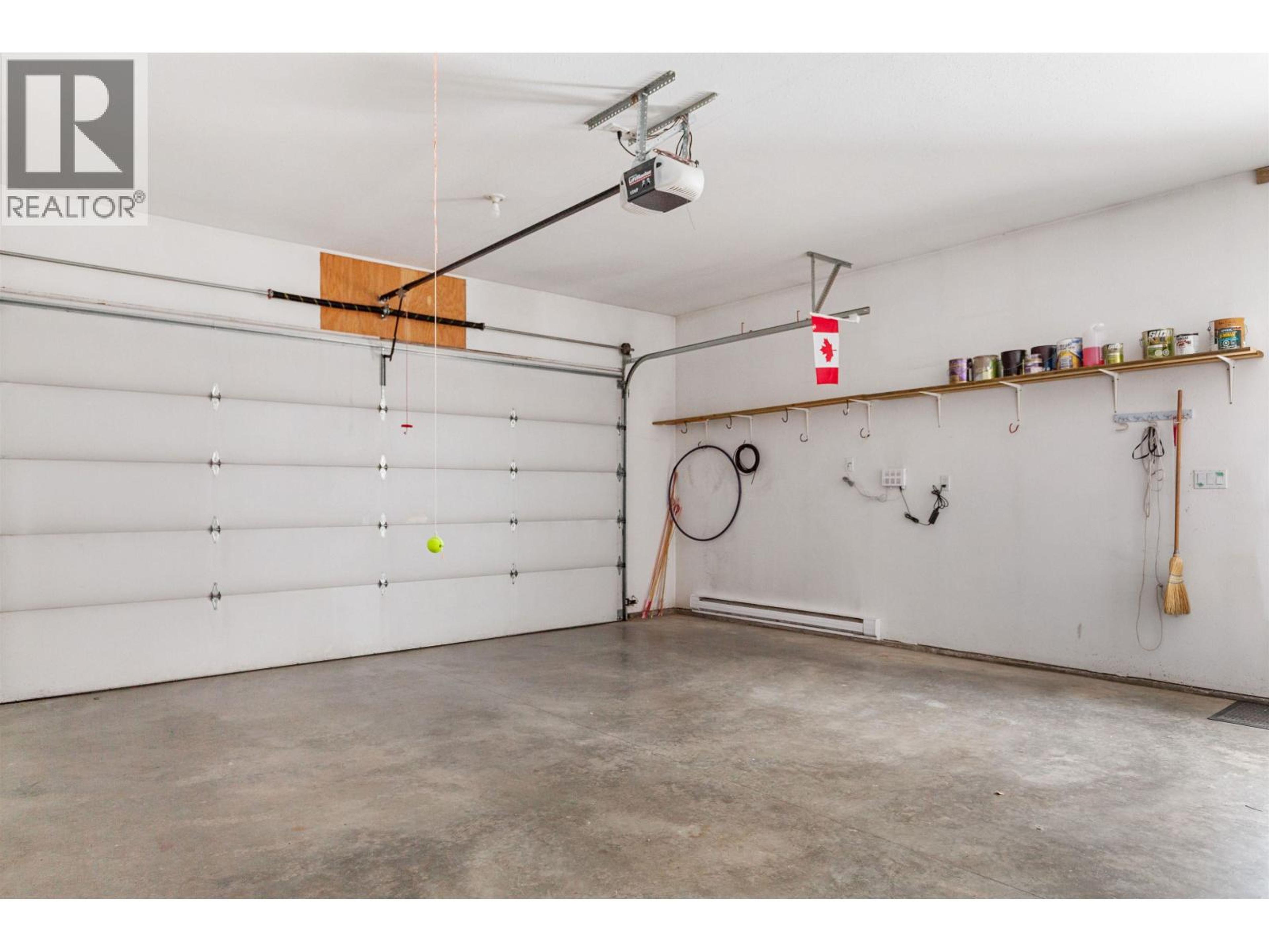 #158 1702 DYKE ROAD - 24