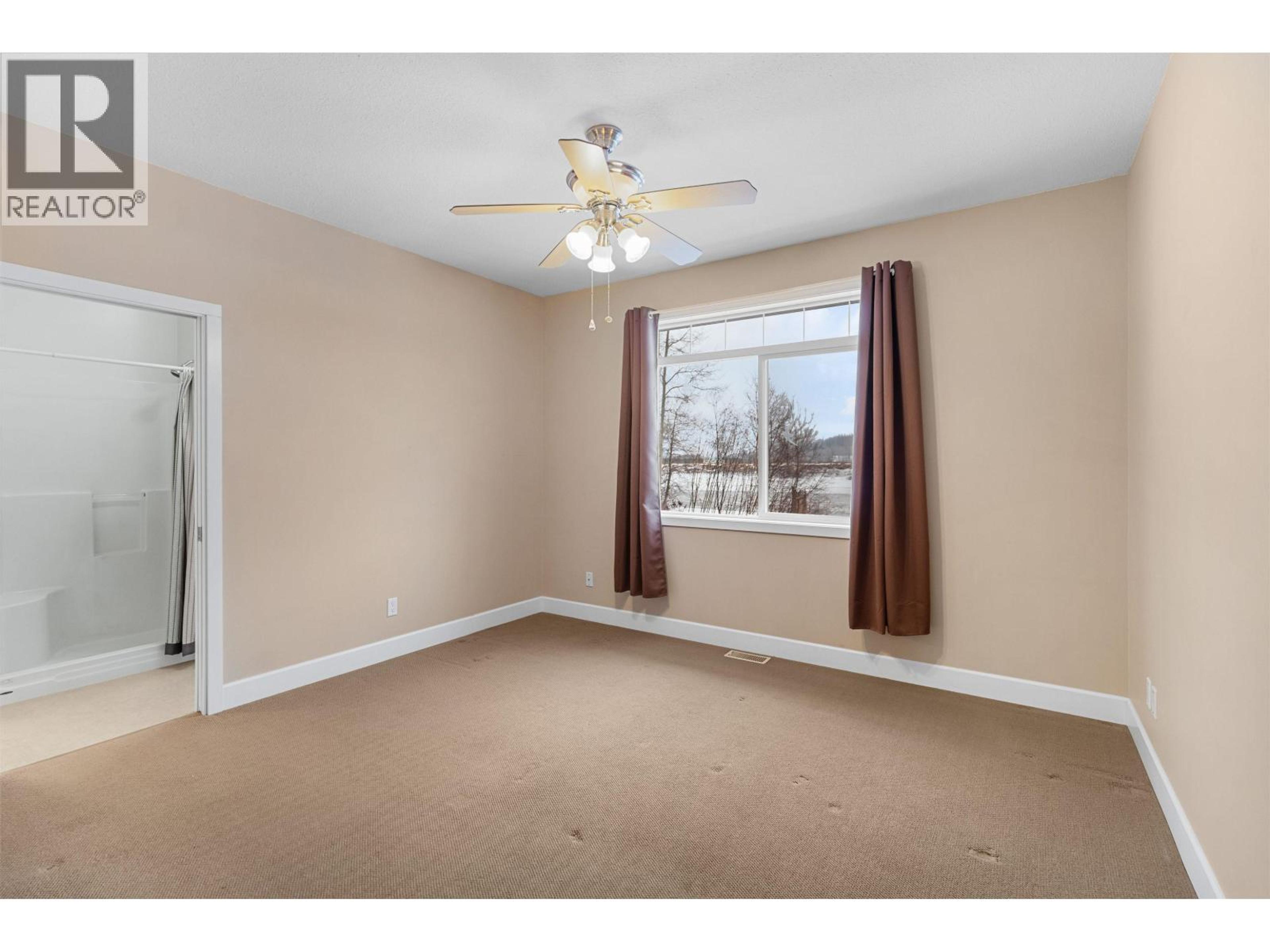 #158 1702 DYKE ROAD - 22