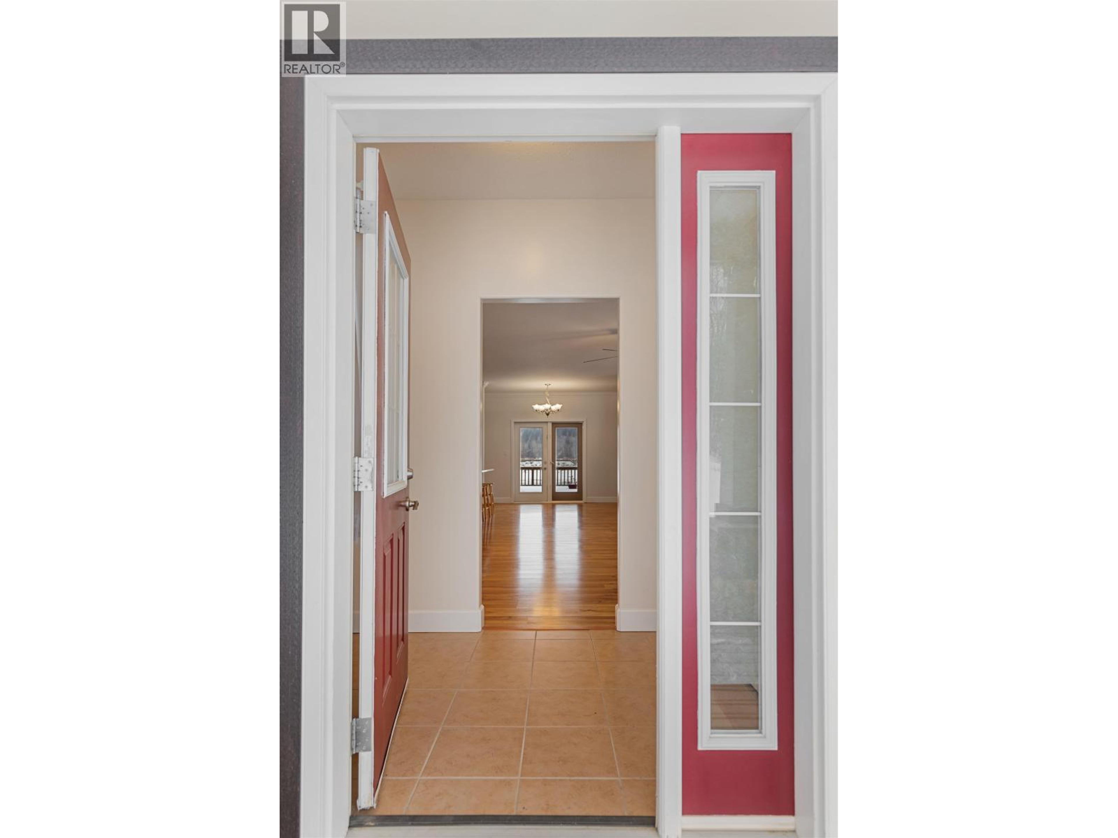 #158 1702 DYKE ROAD - 5