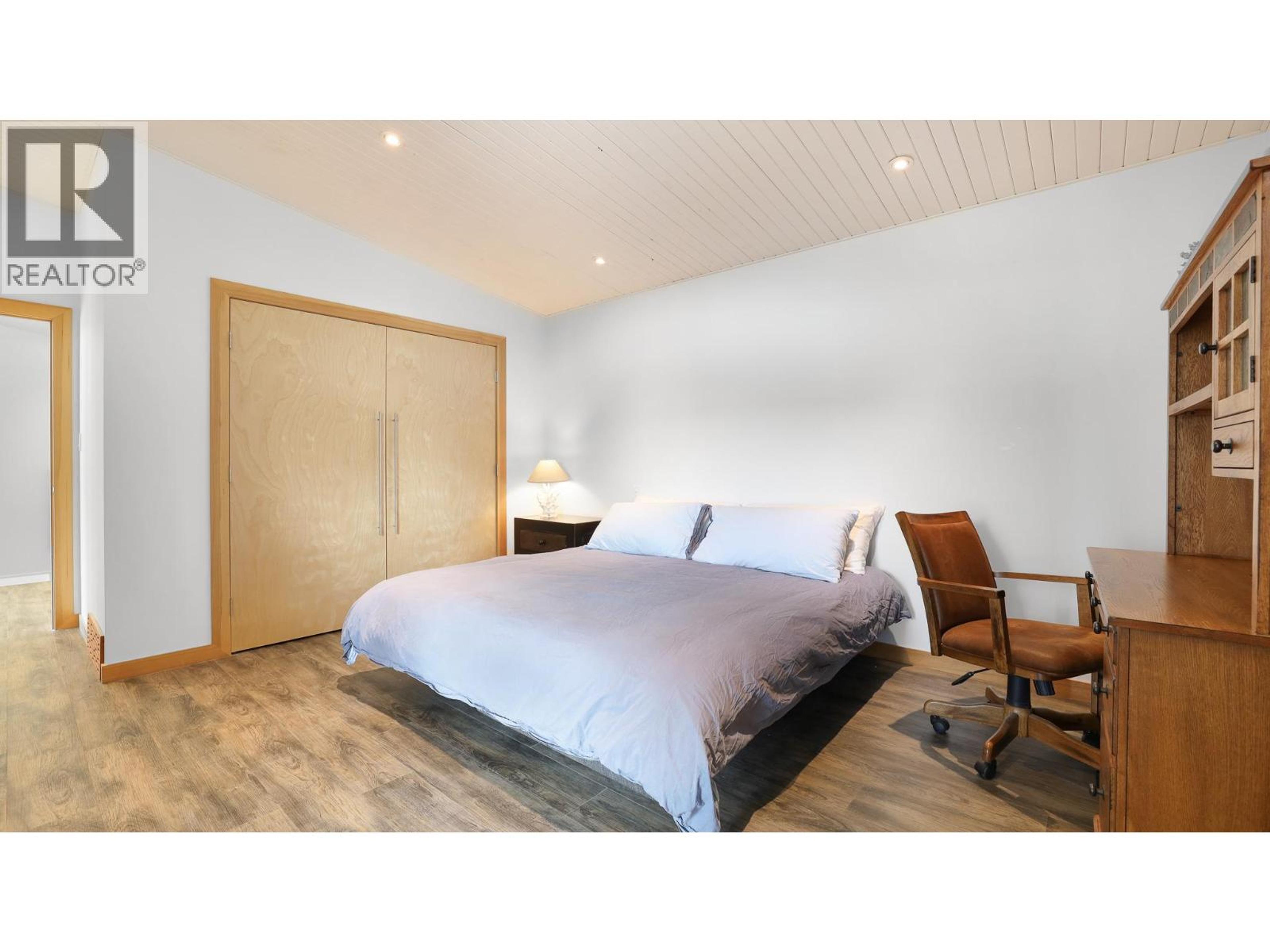 8257 GRAINGER ROAD - 18