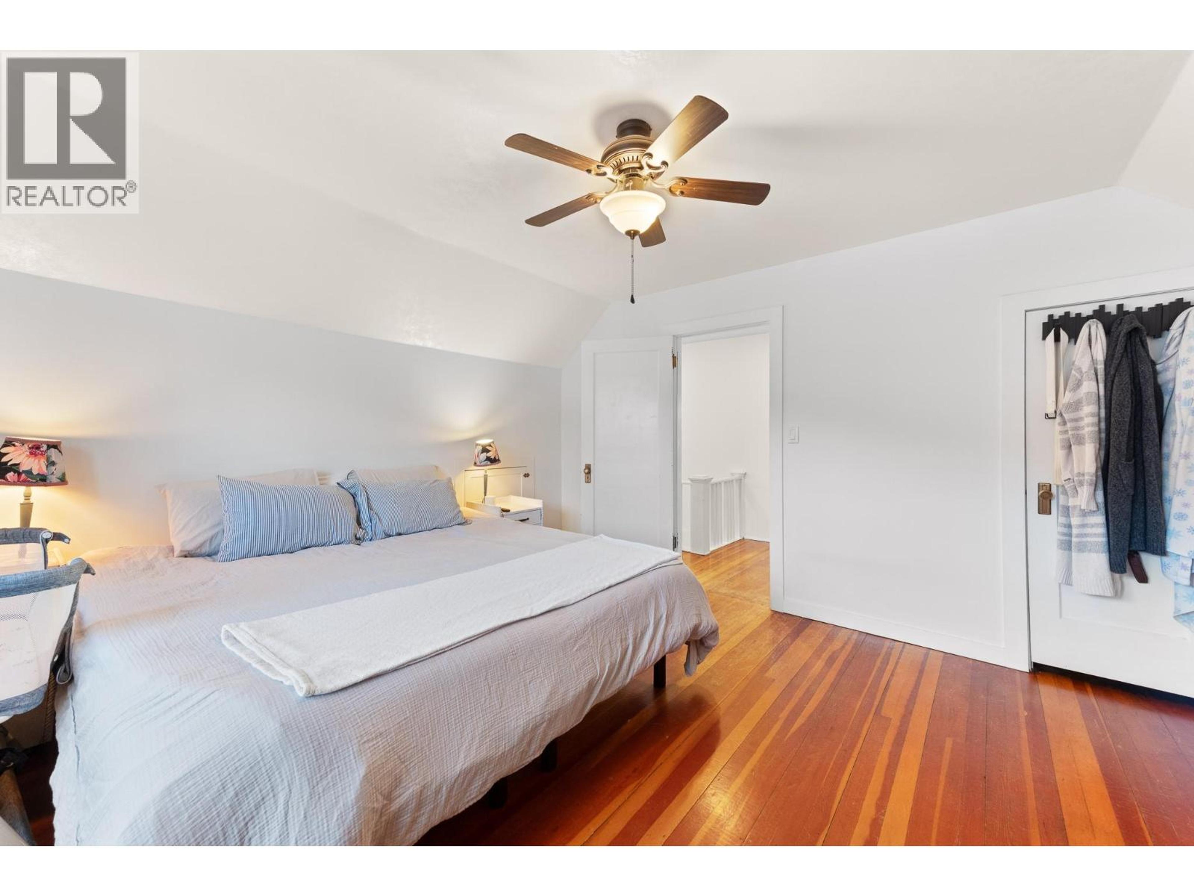 306 10TH AVENUE N - 19