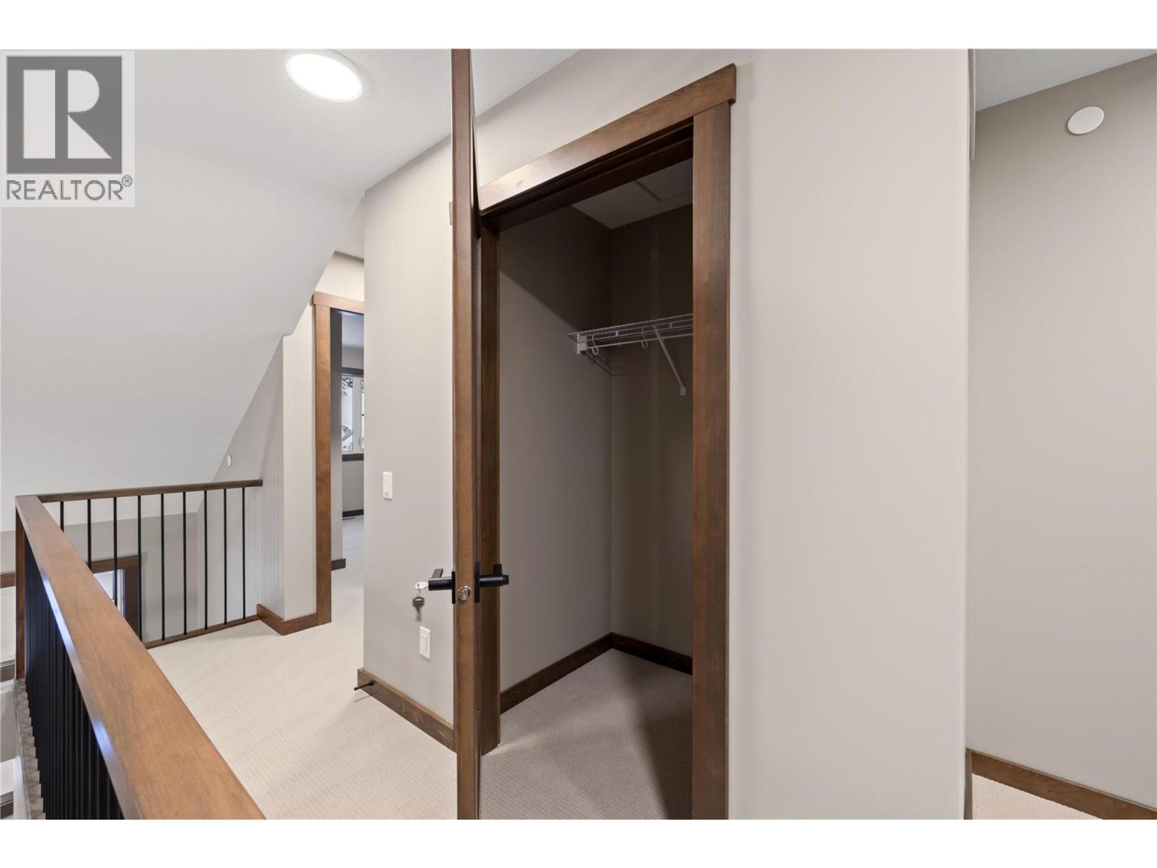 #88 255 FEATHERTOP WAY - 21