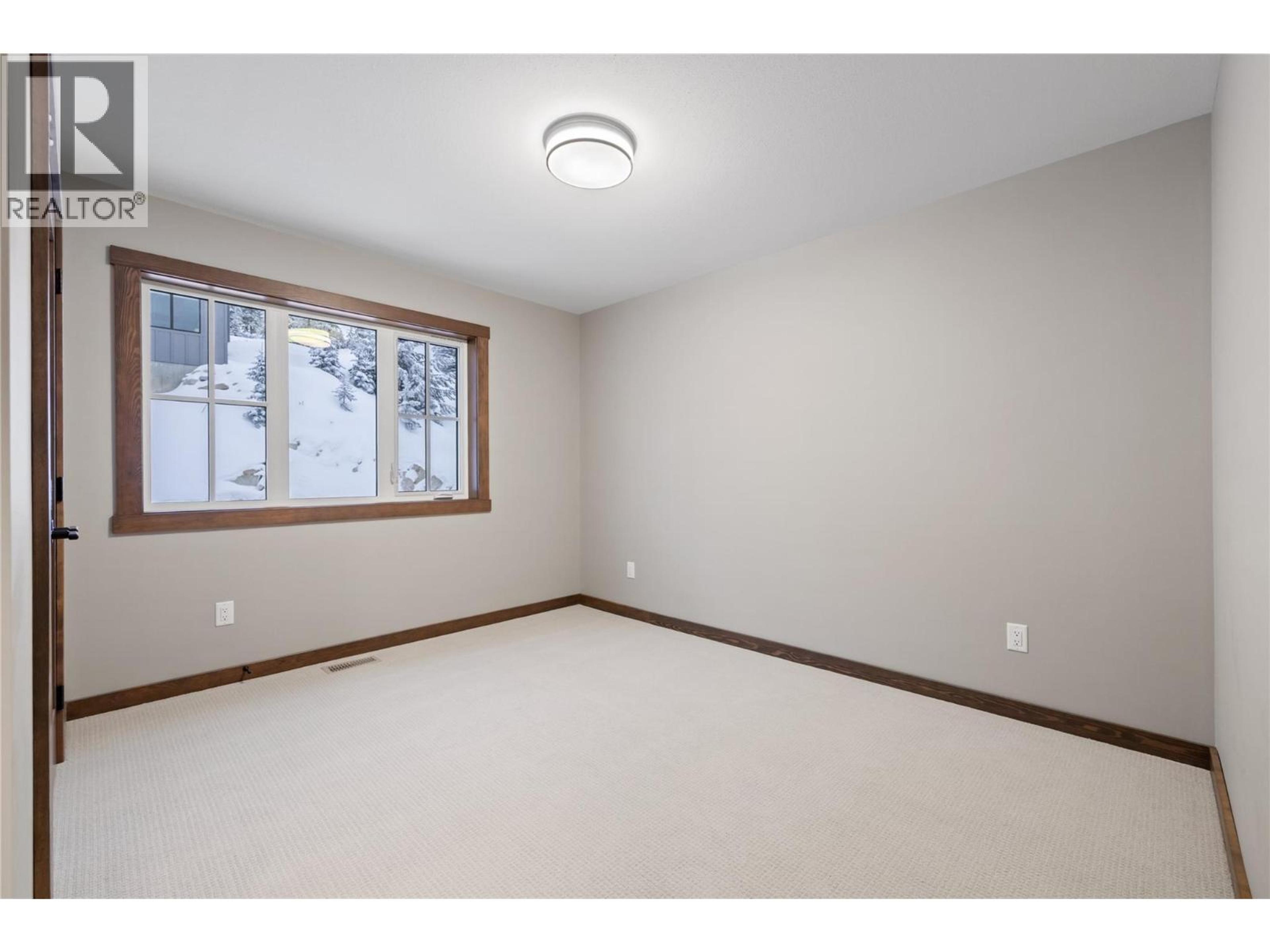 #88 255 FEATHERTOP WAY - 22