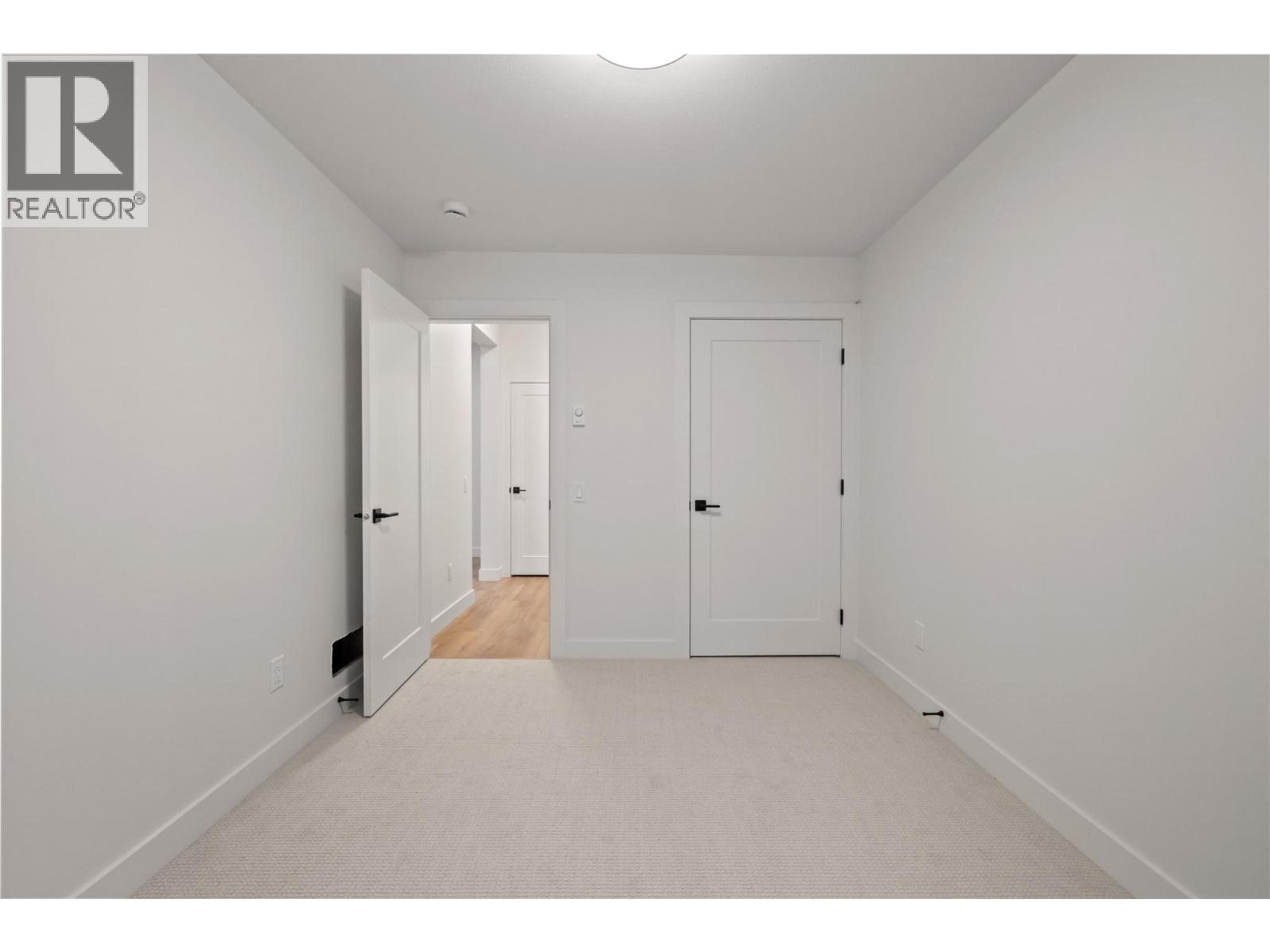 #88 255 FEATHERTOP WAY - 39