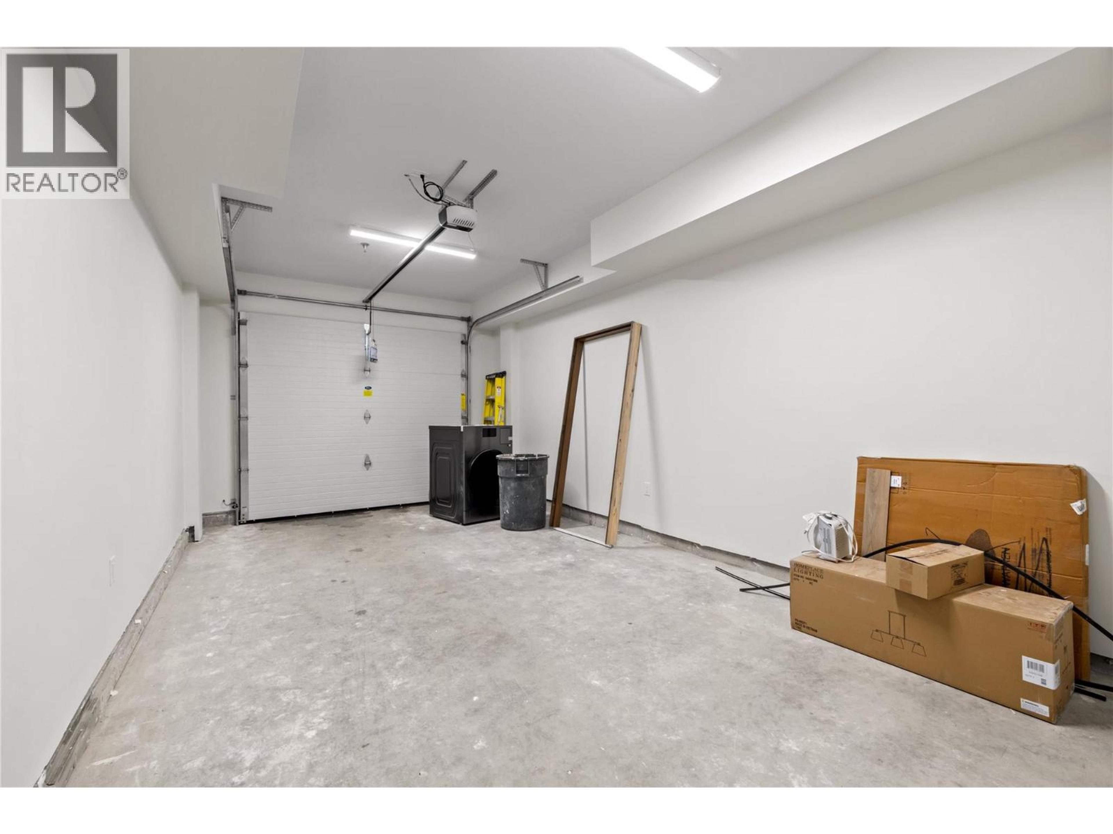 #88 255 FEATHERTOP WAY - 40