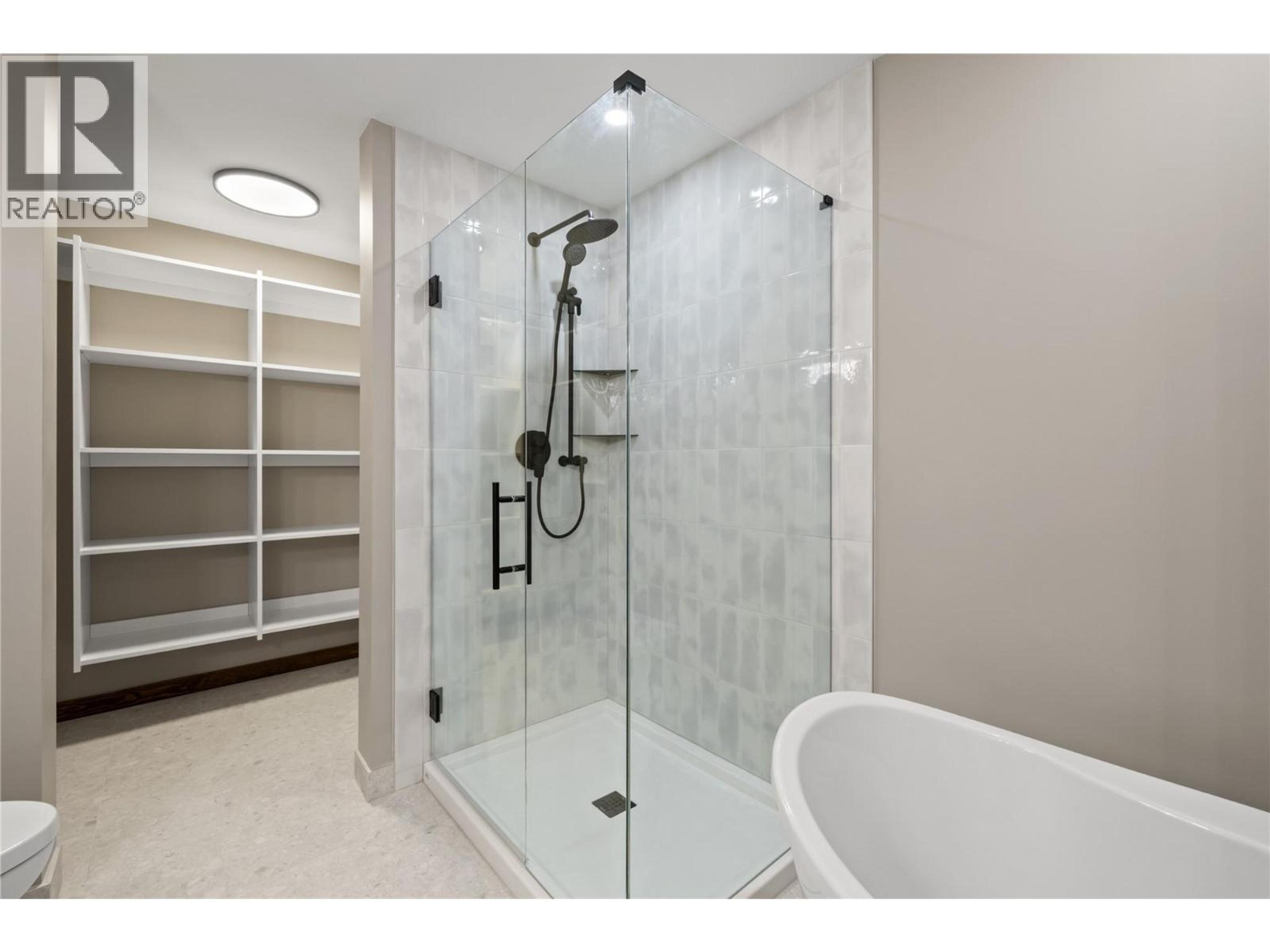 #88 255 FEATHERTOP WAY - 28