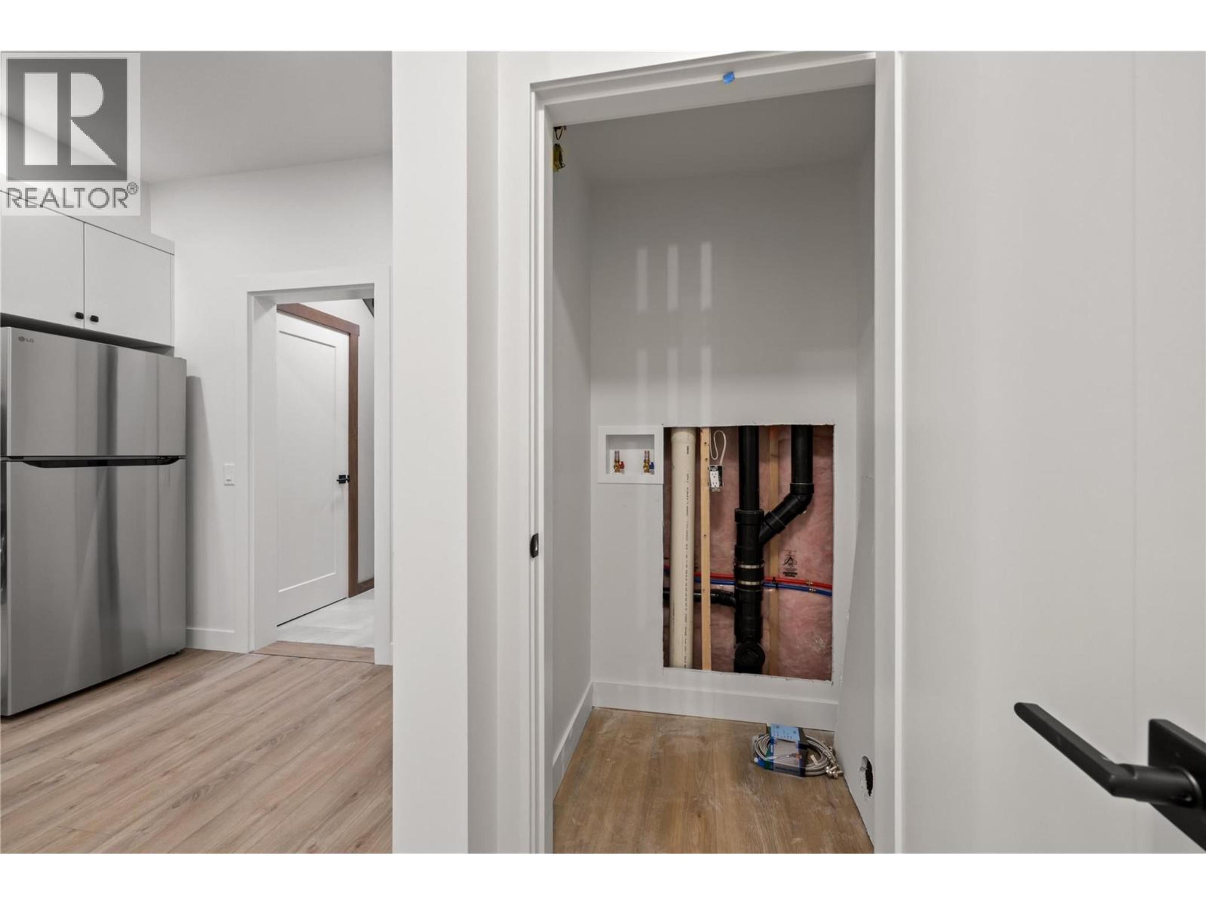 #88 255 FEATHERTOP WAY - 37