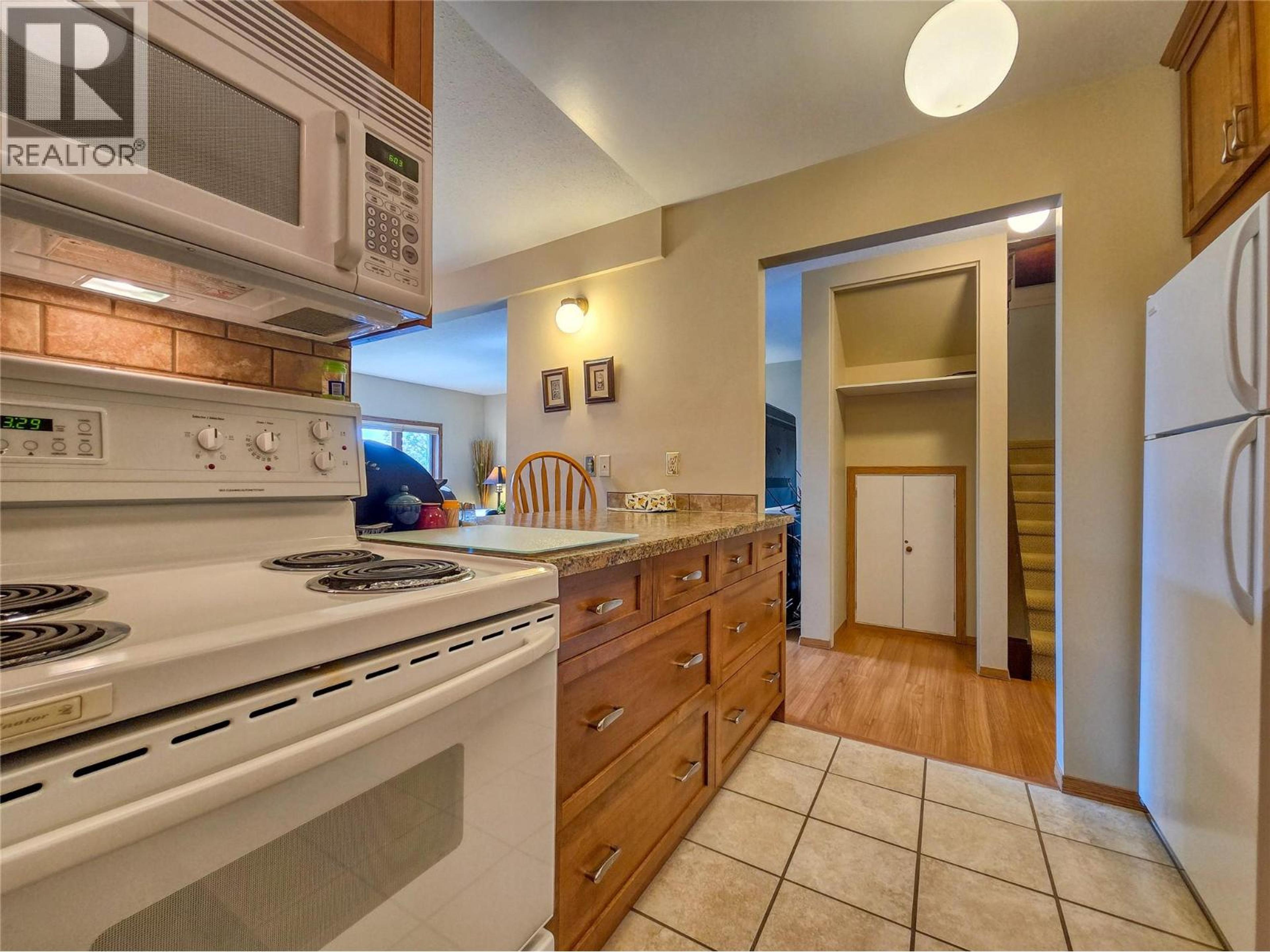 #7 8040 RADIUM GOLF COURSE ROAD - 15