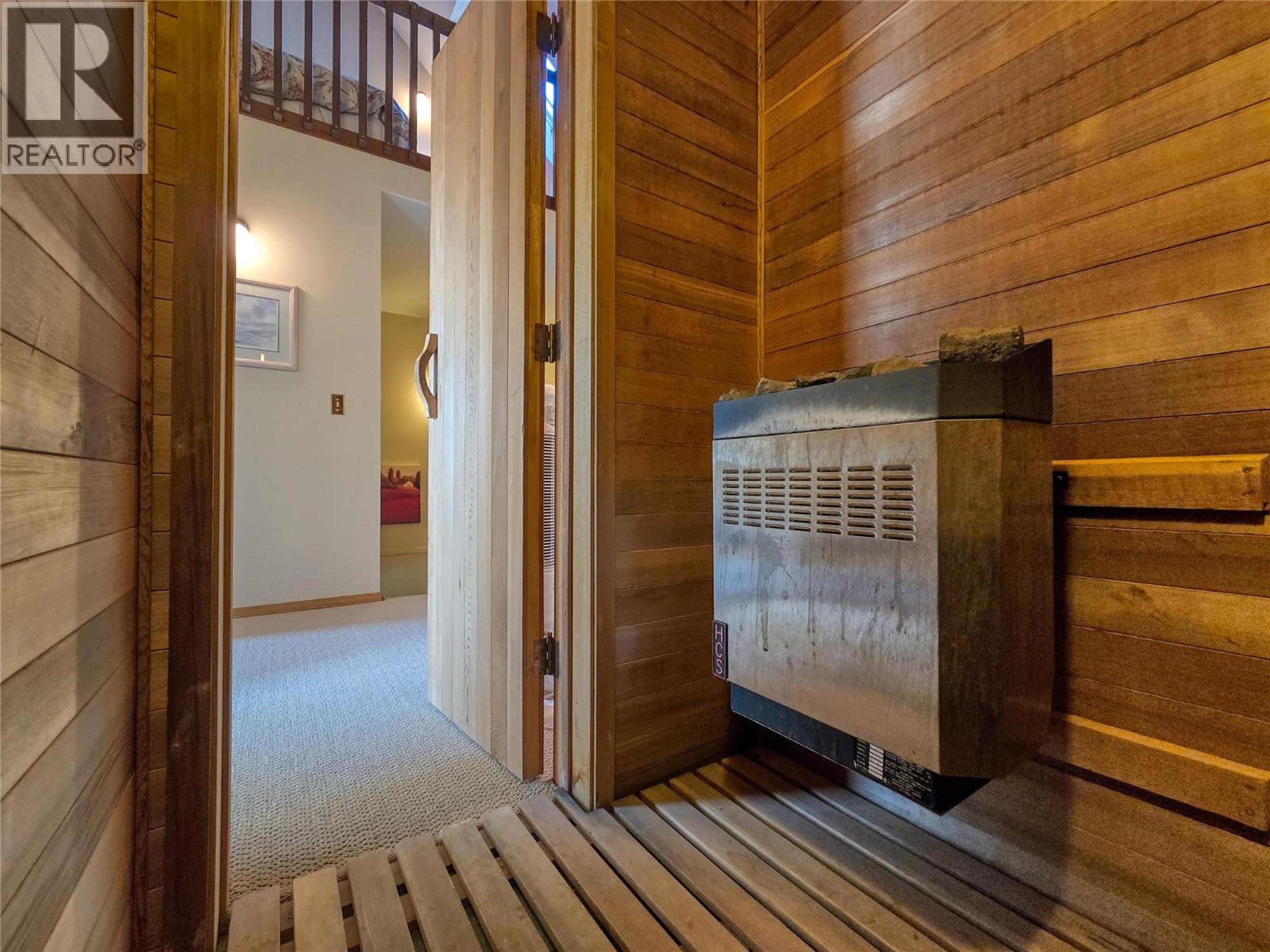 #7 8040 RADIUM GOLF COURSE ROAD - 31