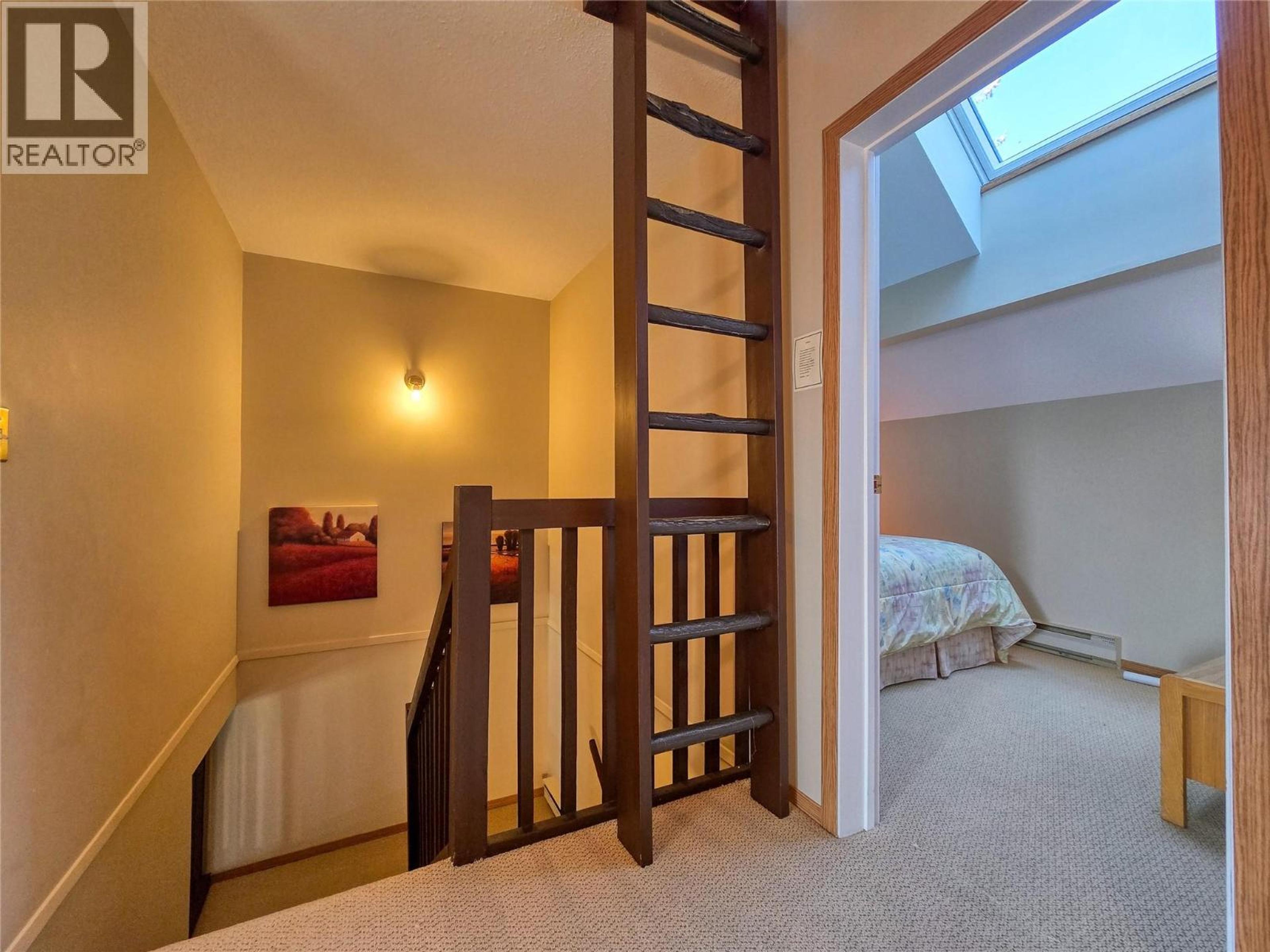 #7 8040 RADIUM GOLF COURSE ROAD - 35