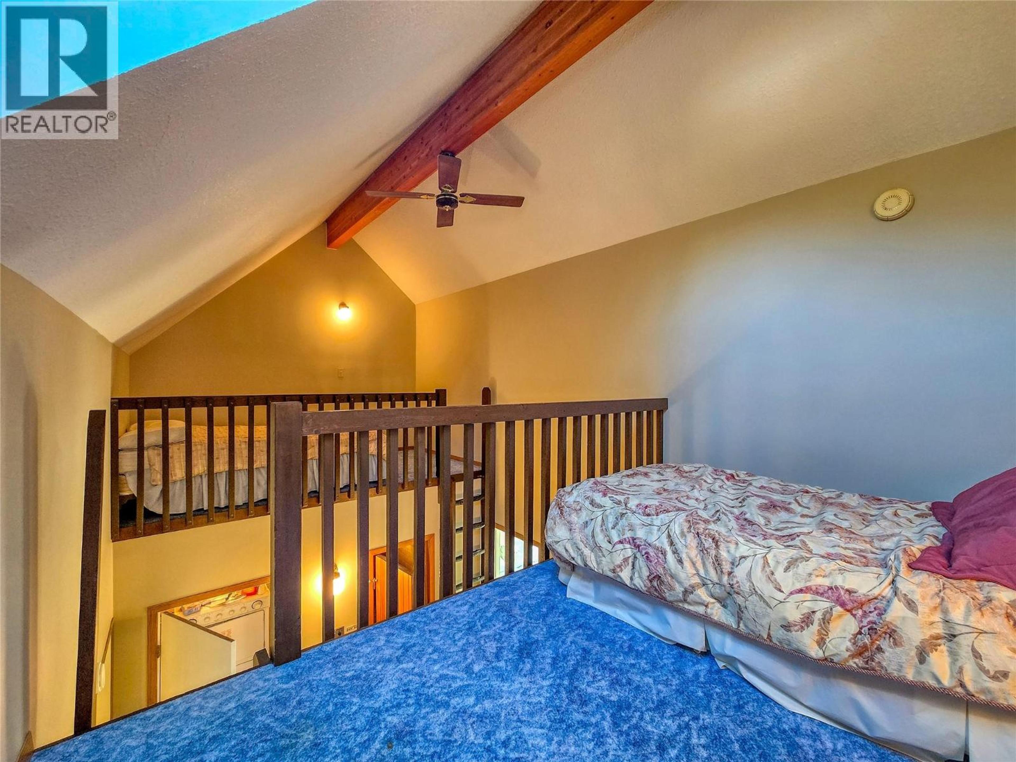 #7 8040 RADIUM GOLF COURSE ROAD - 36