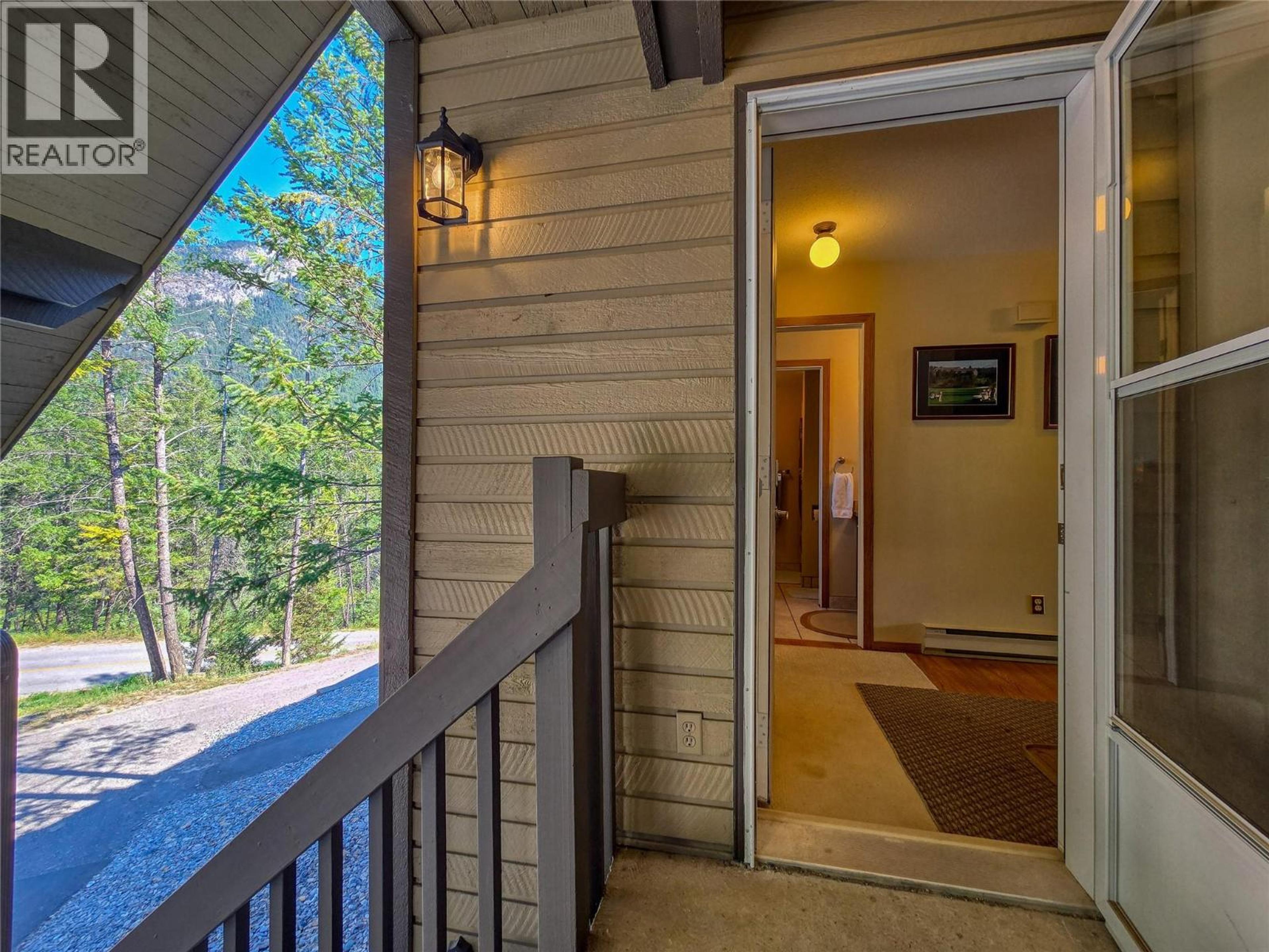 #7 8040 RADIUM GOLF COURSE ROAD - 7