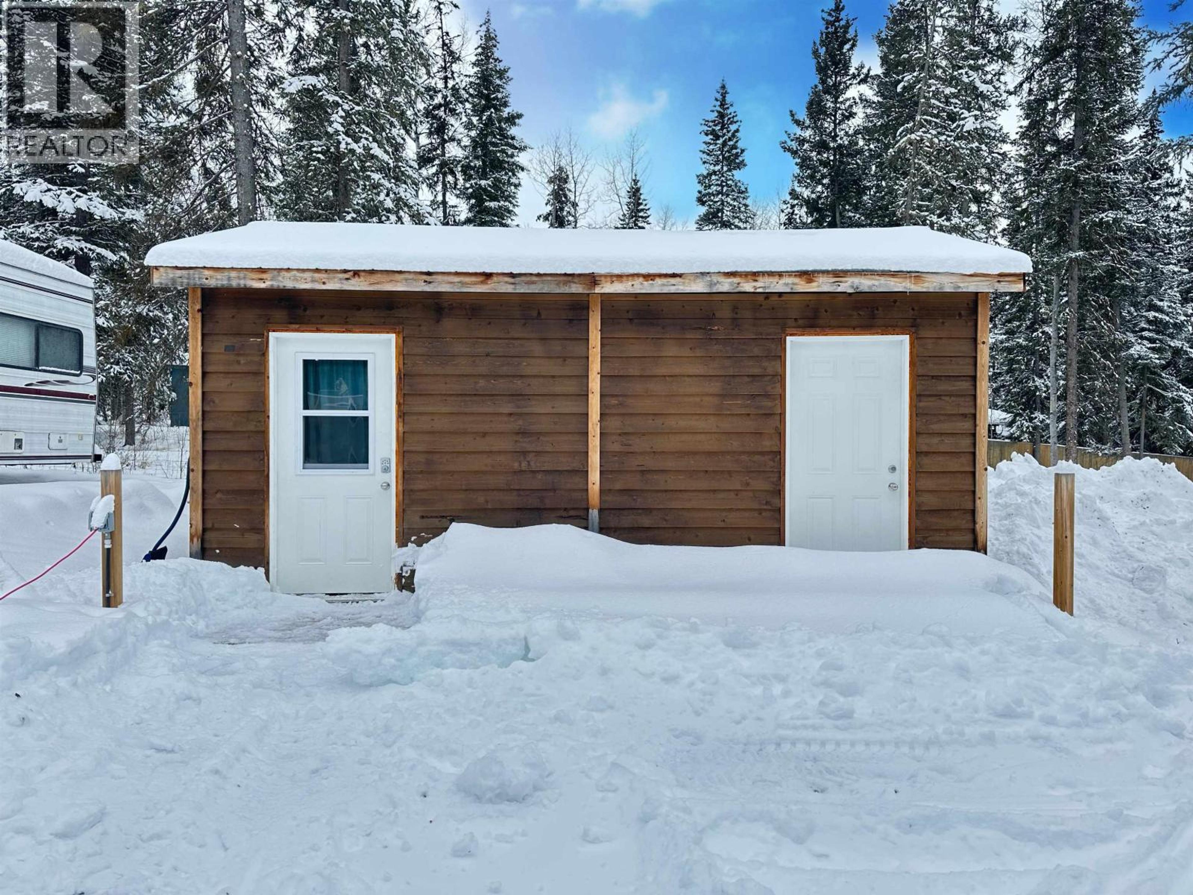 772 S GREEN LAKE ROAD - 18