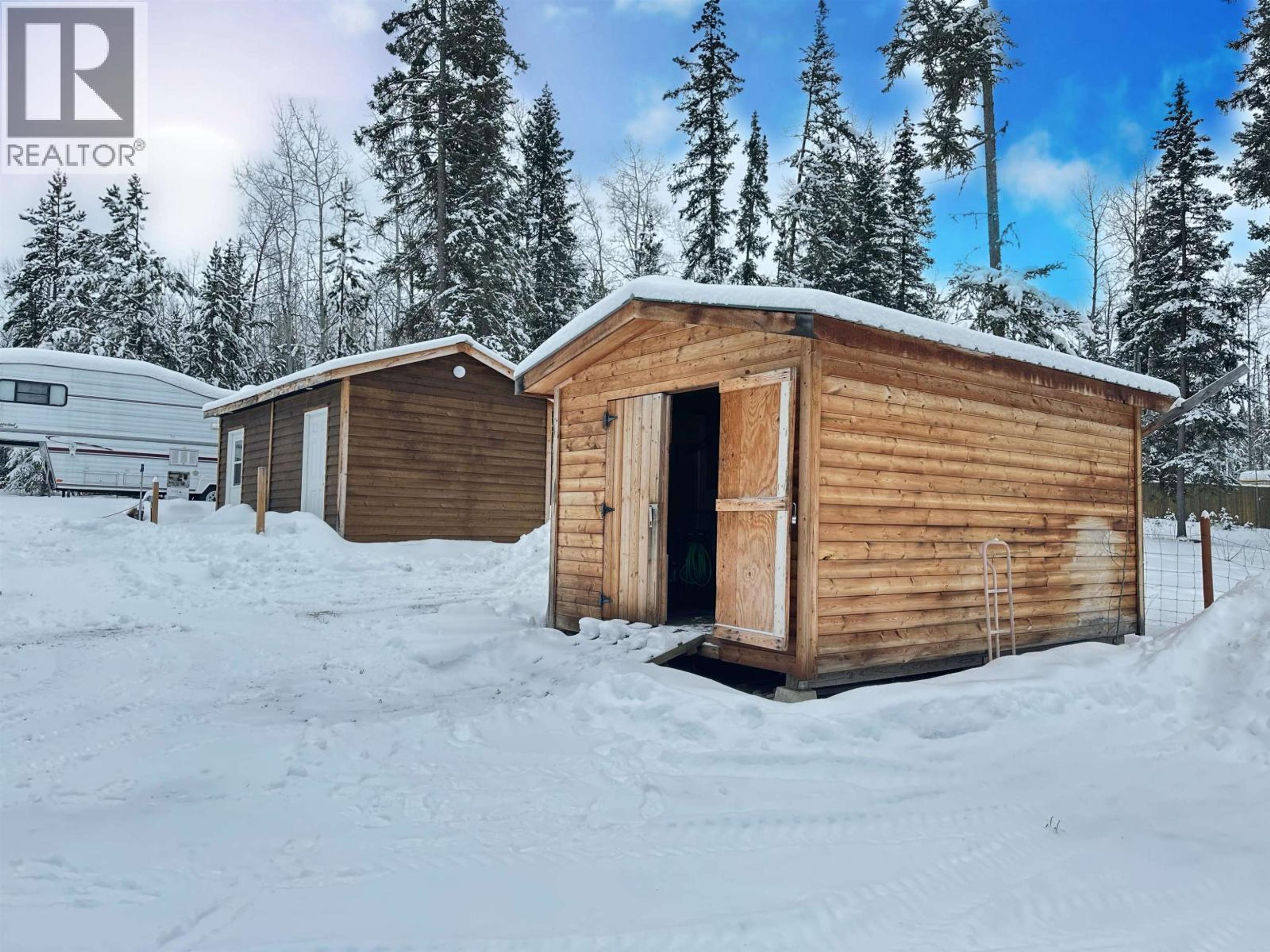 772 S GREEN LAKE ROAD - 24