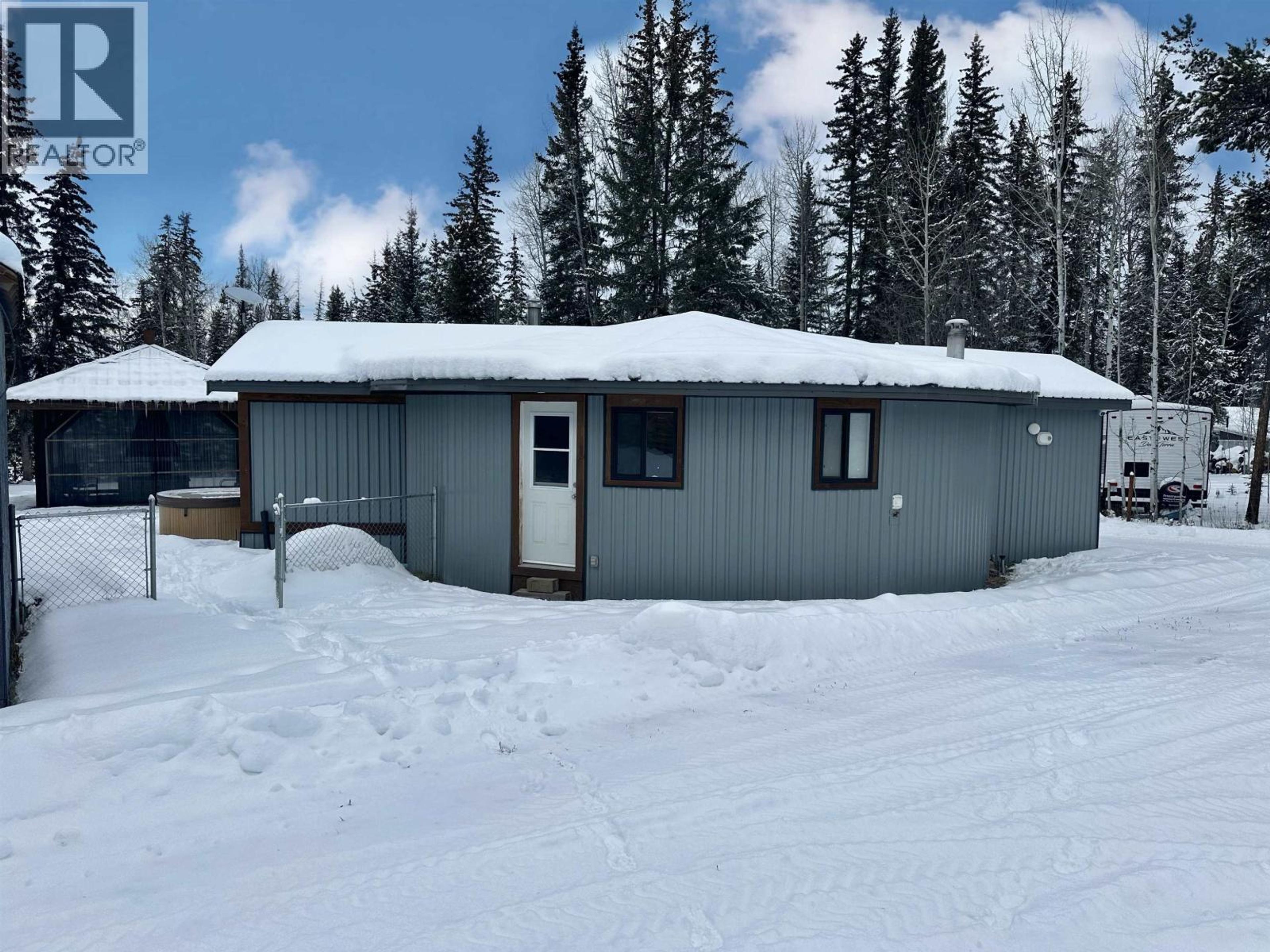 772 S GREEN LAKE ROAD - 32