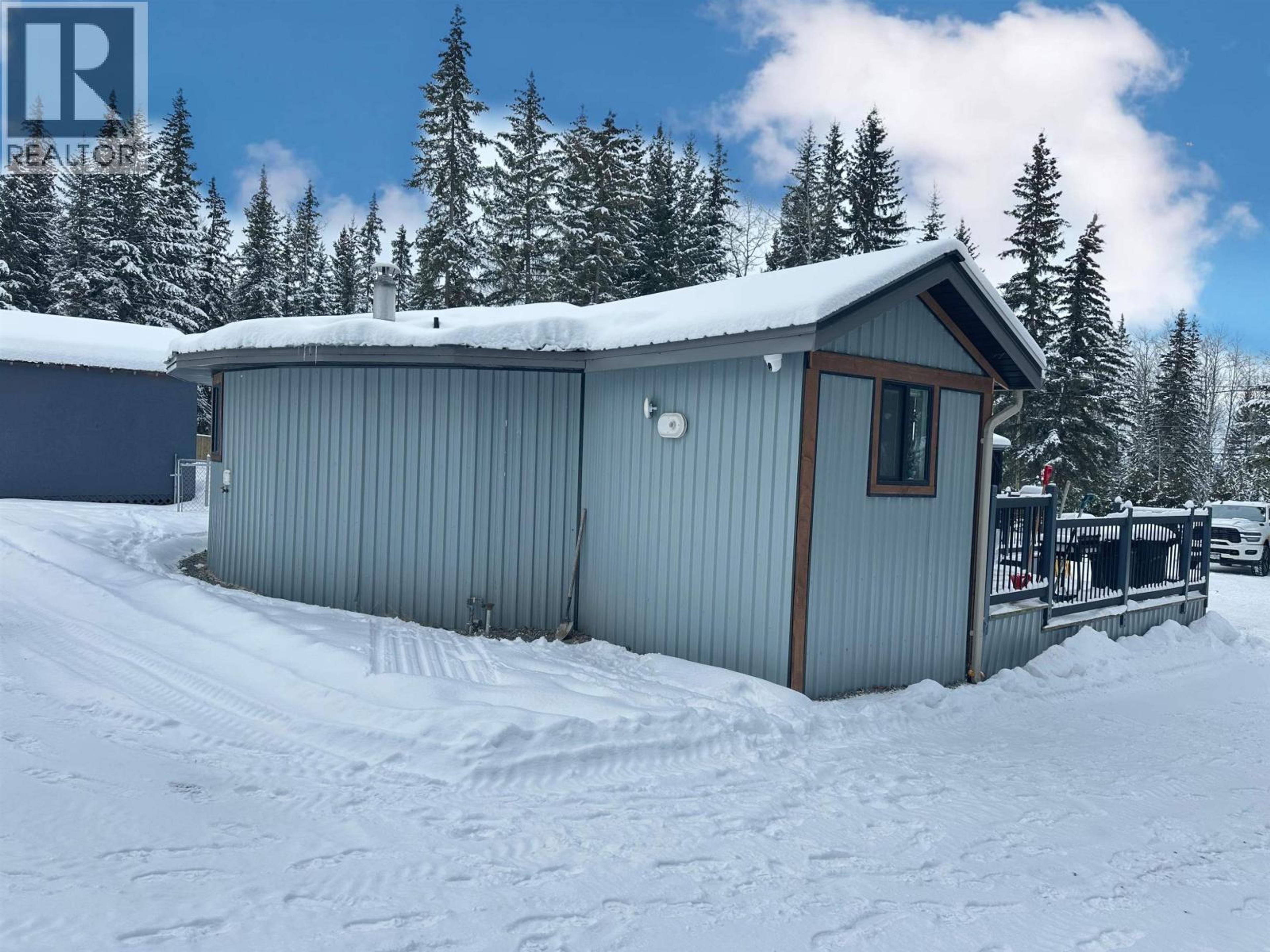 772 S GREEN LAKE ROAD - 33