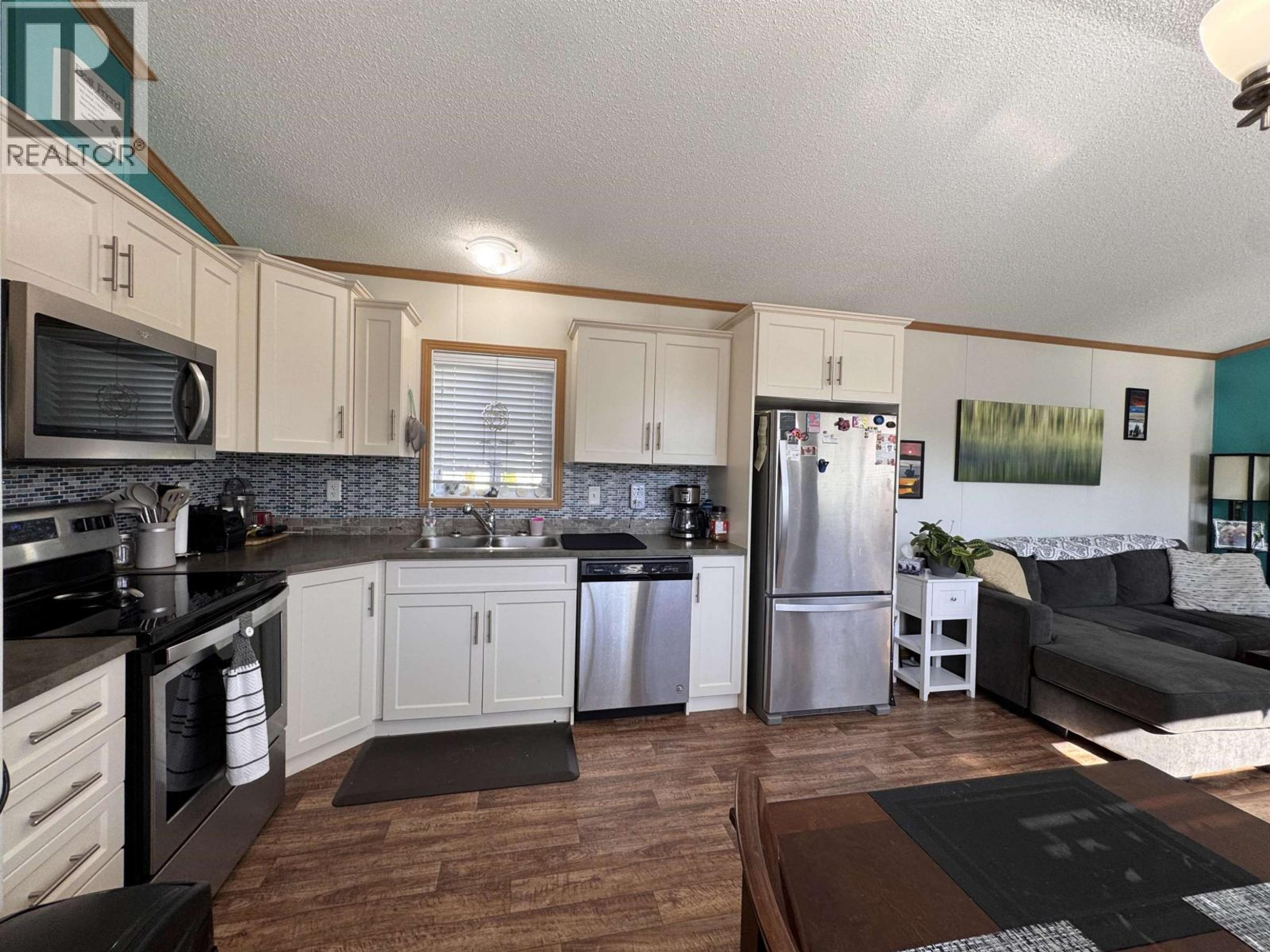 #27 5204 ACKROYD STREET - Image 2