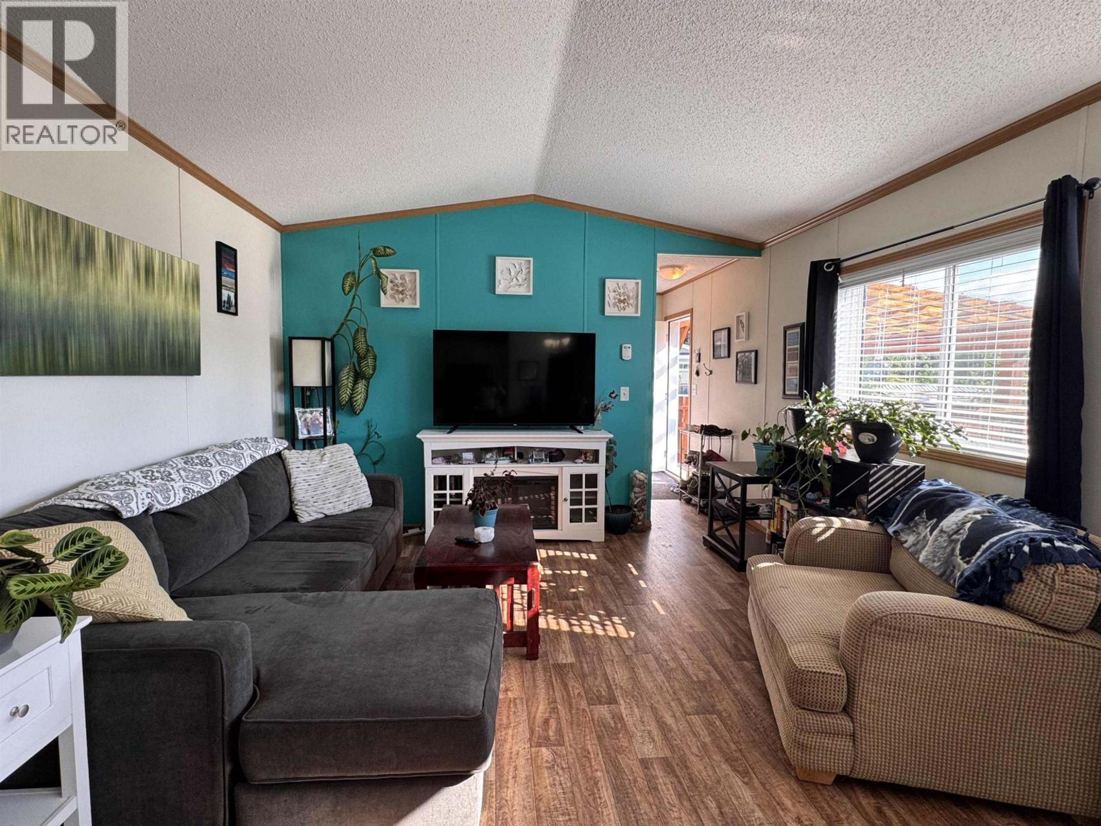 #27 5204 ACKROYD STREET - Image 6