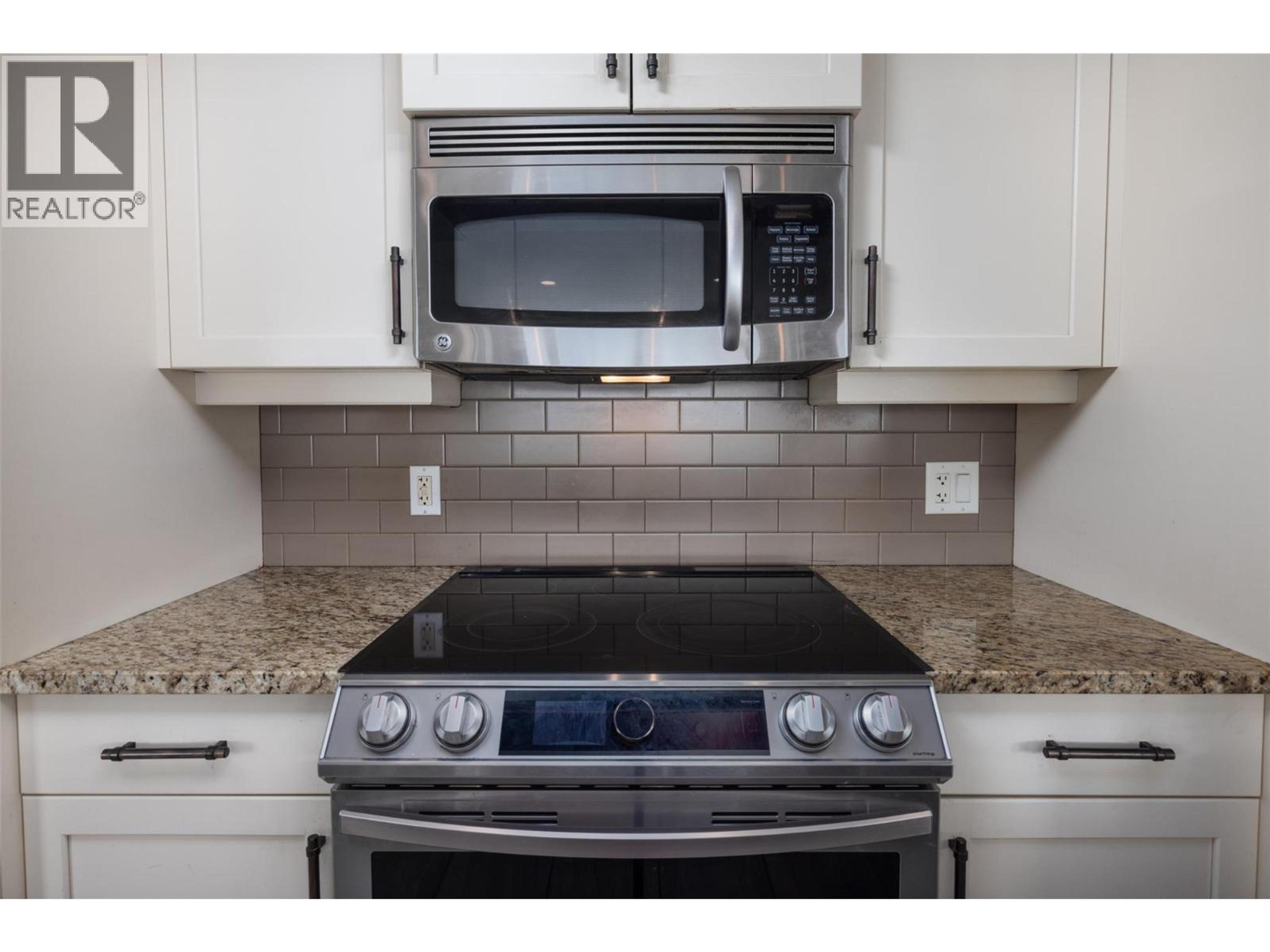 4244 BEACH AVENUE - 37