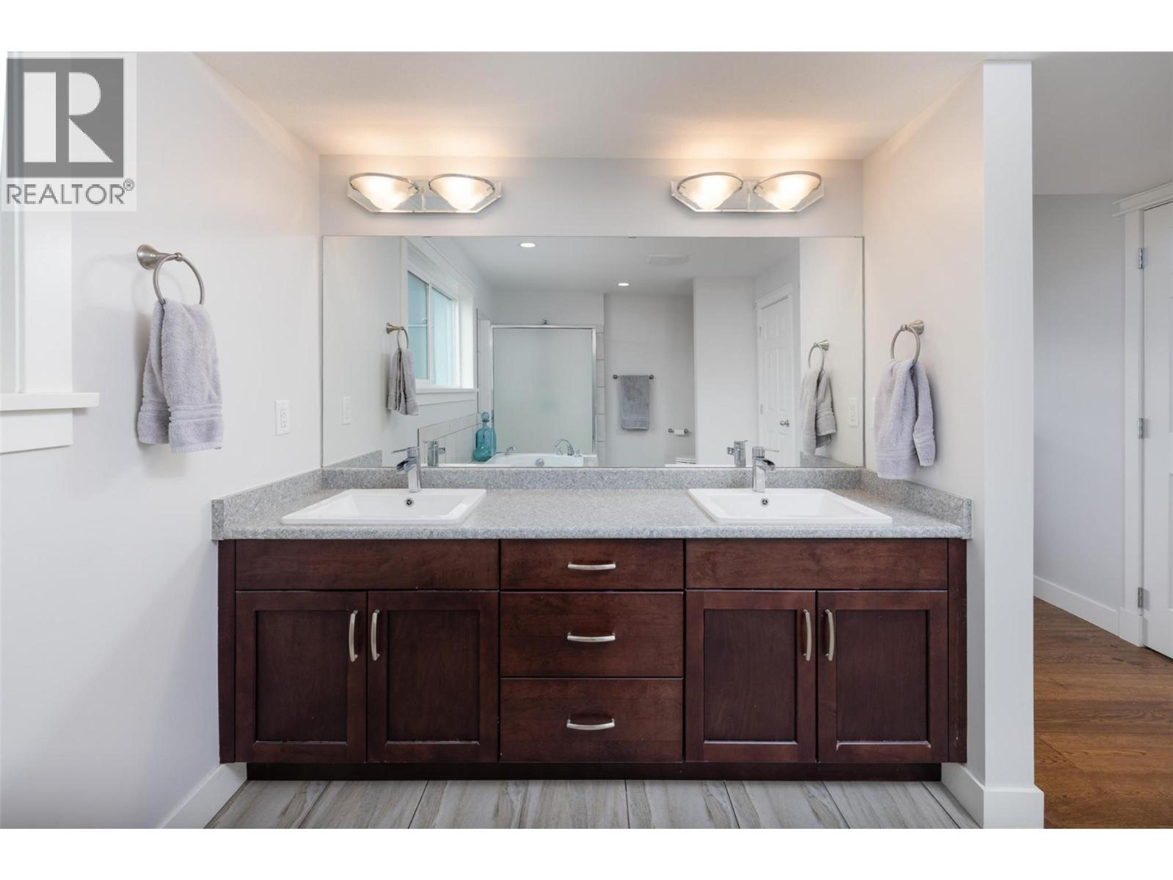 4244 BEACH AVENUE - 46